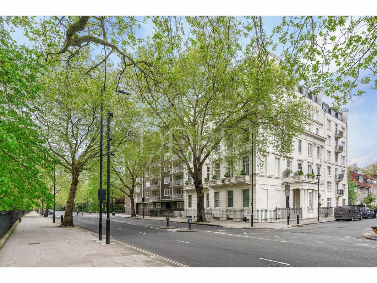 Flagship Luxury Villa. Near Mayfair And Hyde Park - Sleeps 16 * Londen