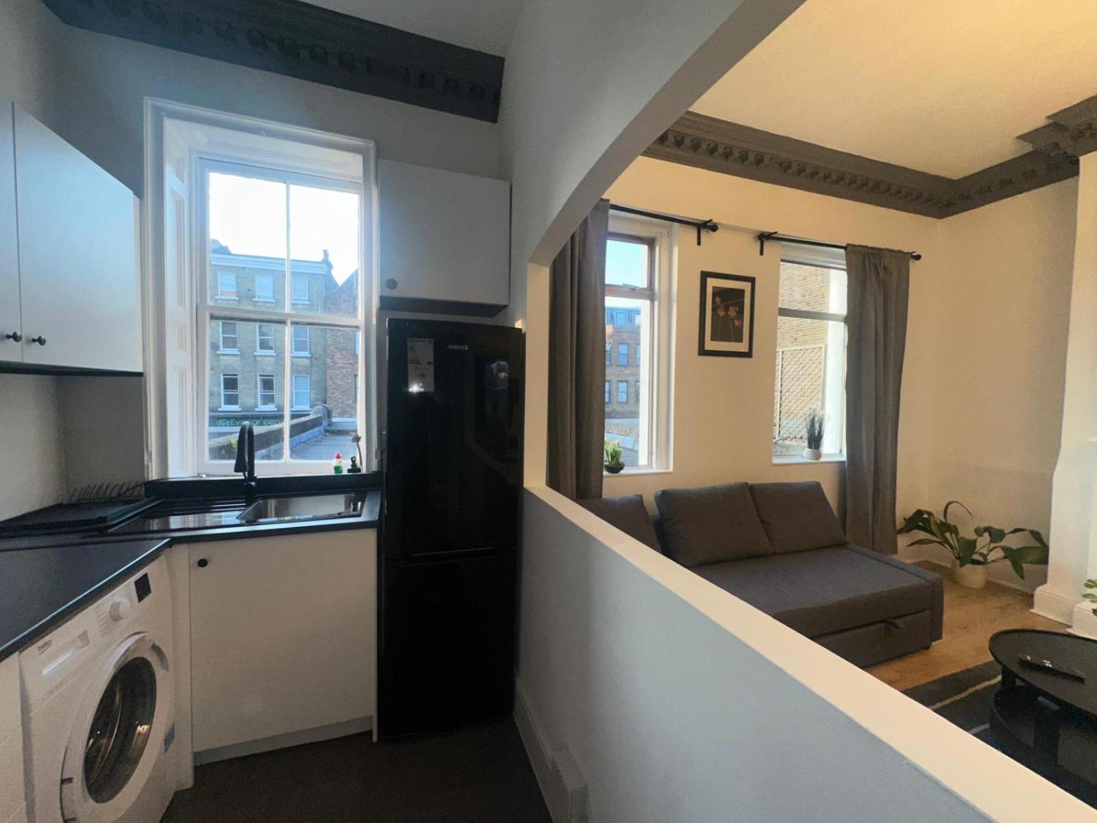 First Floor One Bed In West London