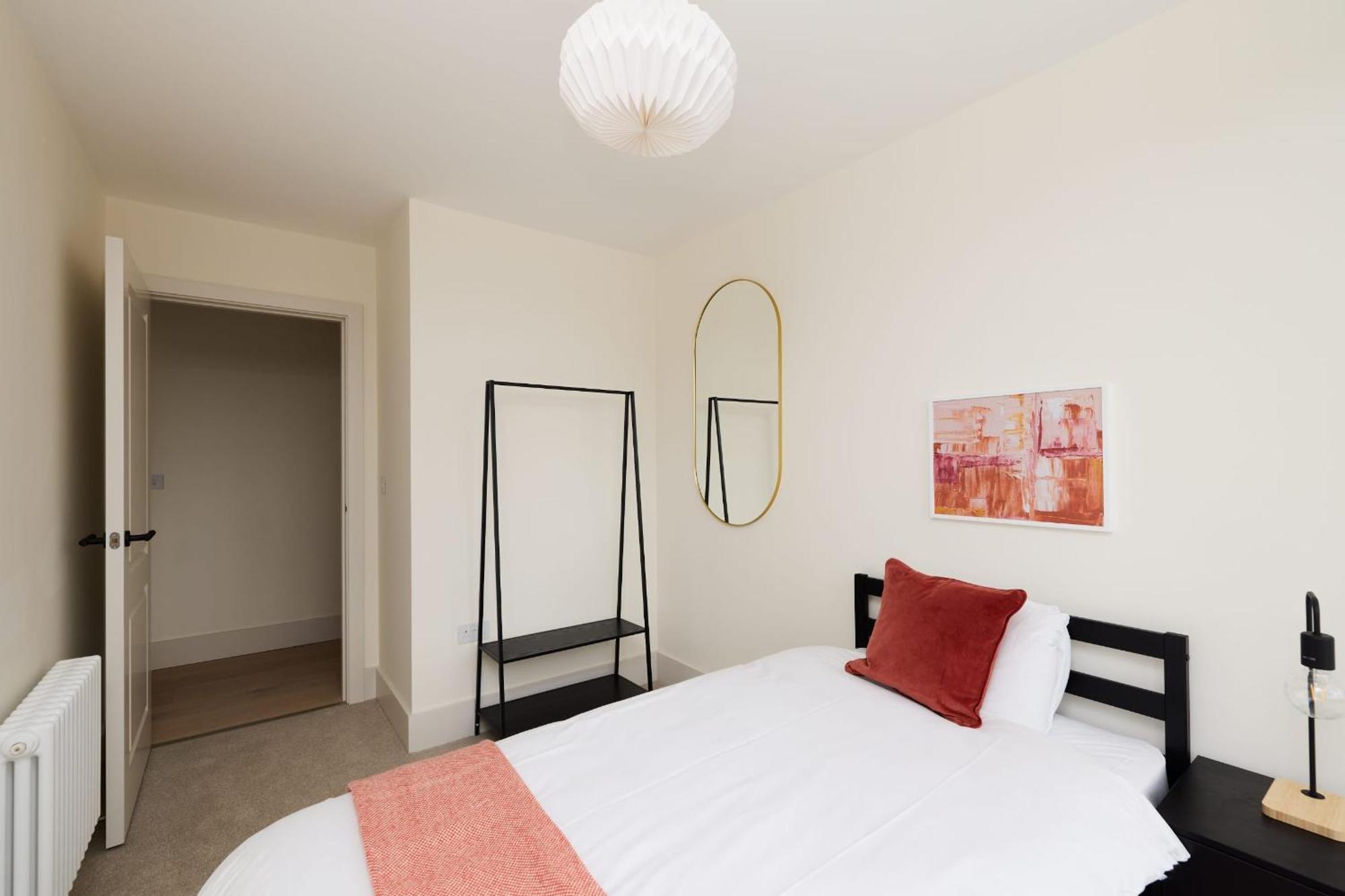 The East Mile Quarters - Gorgeous 3bdr Flat With Balcony Apartment London
