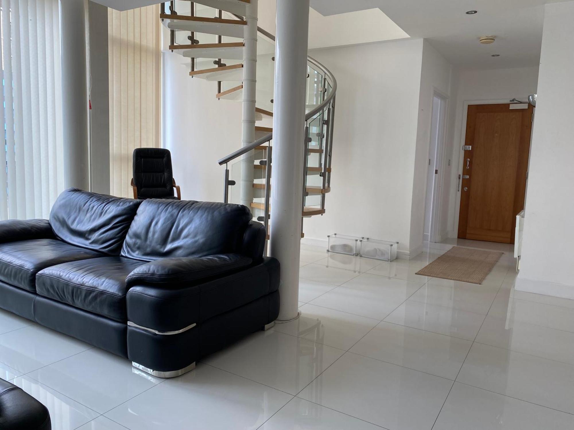 Luxury 3 Bed *