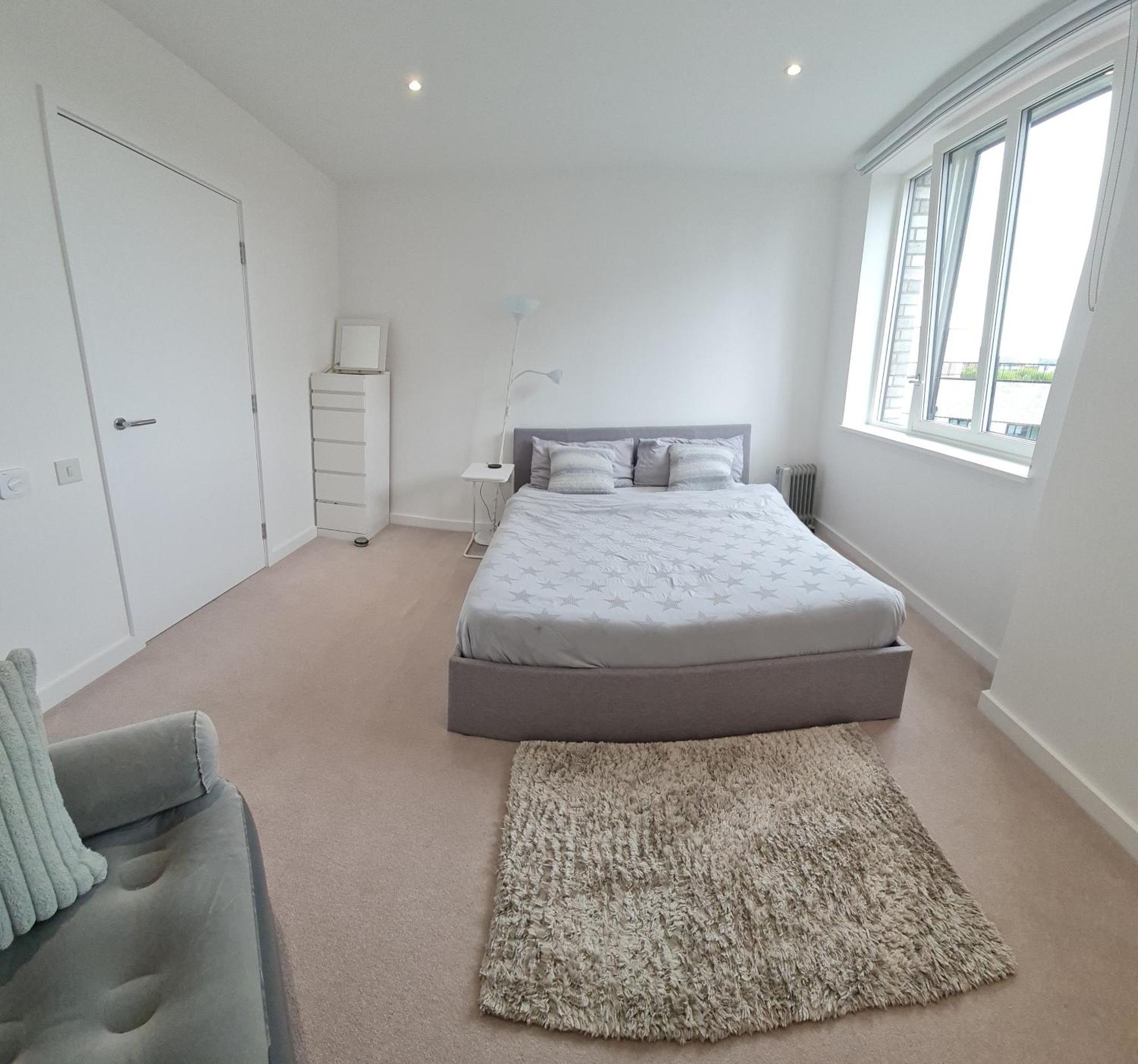 Wembley Stadium Comfort Stay Cosy Room With A View Concerts, Matches And More
