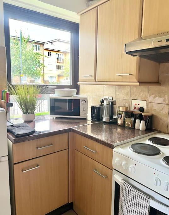 Gorgeous Flat 10 Min Walk To Stadium Free Parking Appartamento