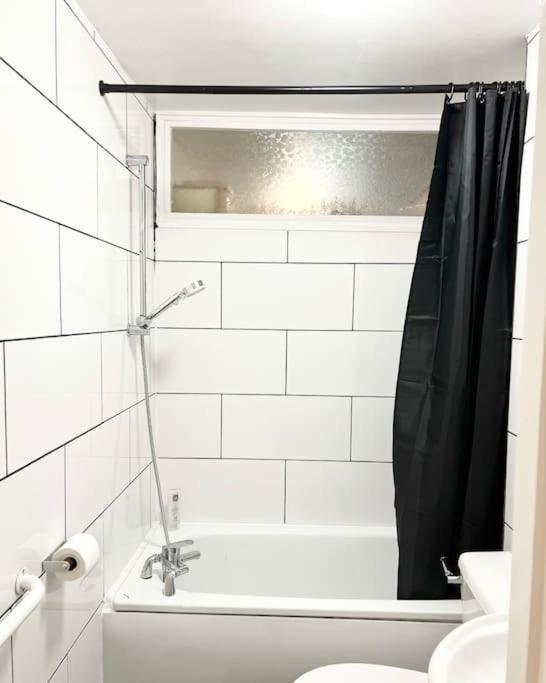 Gorgeous Flat 10 Min Walk To Stadium Free Parking * Londra