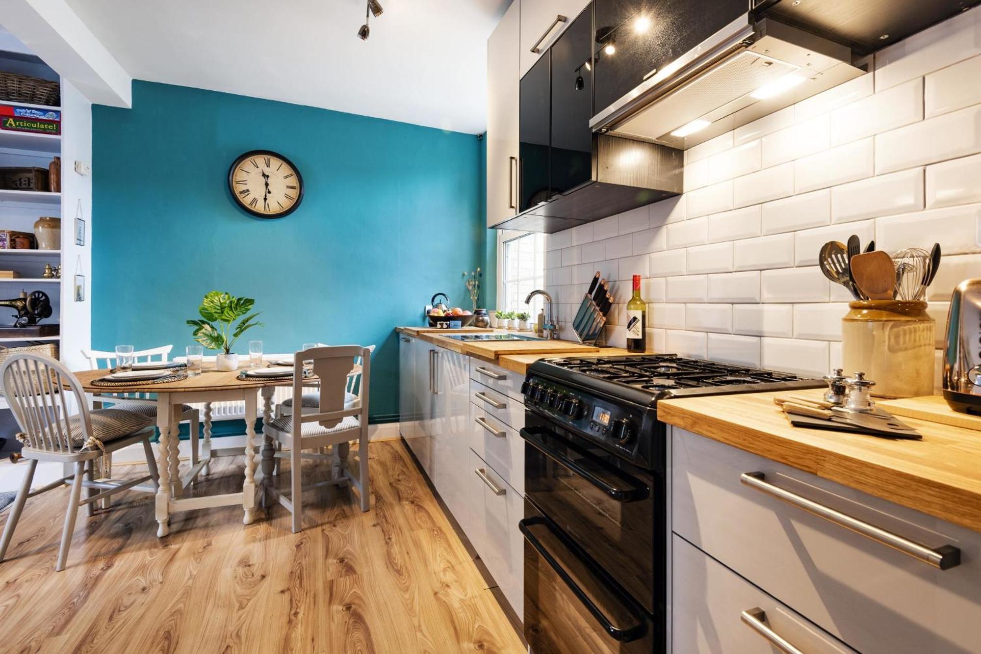 Lovely Portobello Near Westbourne Park Apartment London