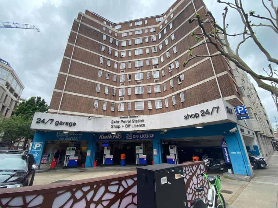 Stylish & Comfy Chelsea Haven Walk To Tube & Bus * London