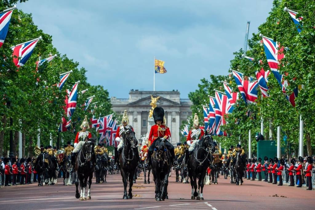 New 1 * London