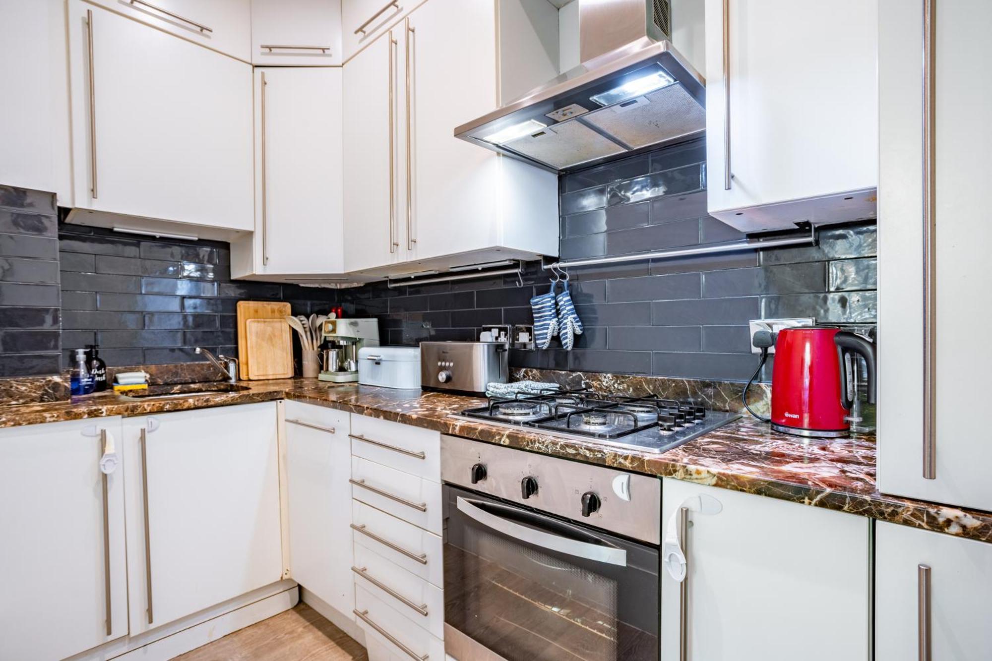 Top-quality Flat In * London