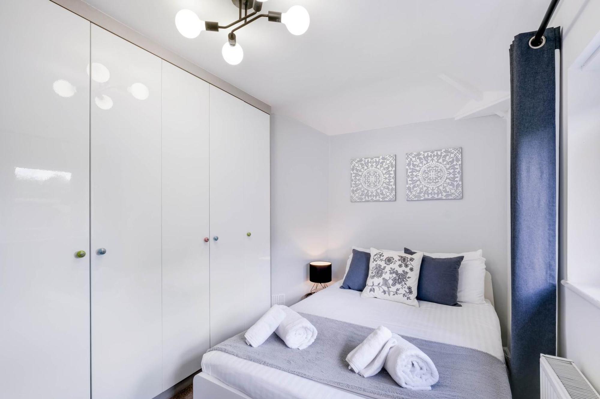 Appartement Hanwell 2 Bedroom Maisonette By 360stays *
