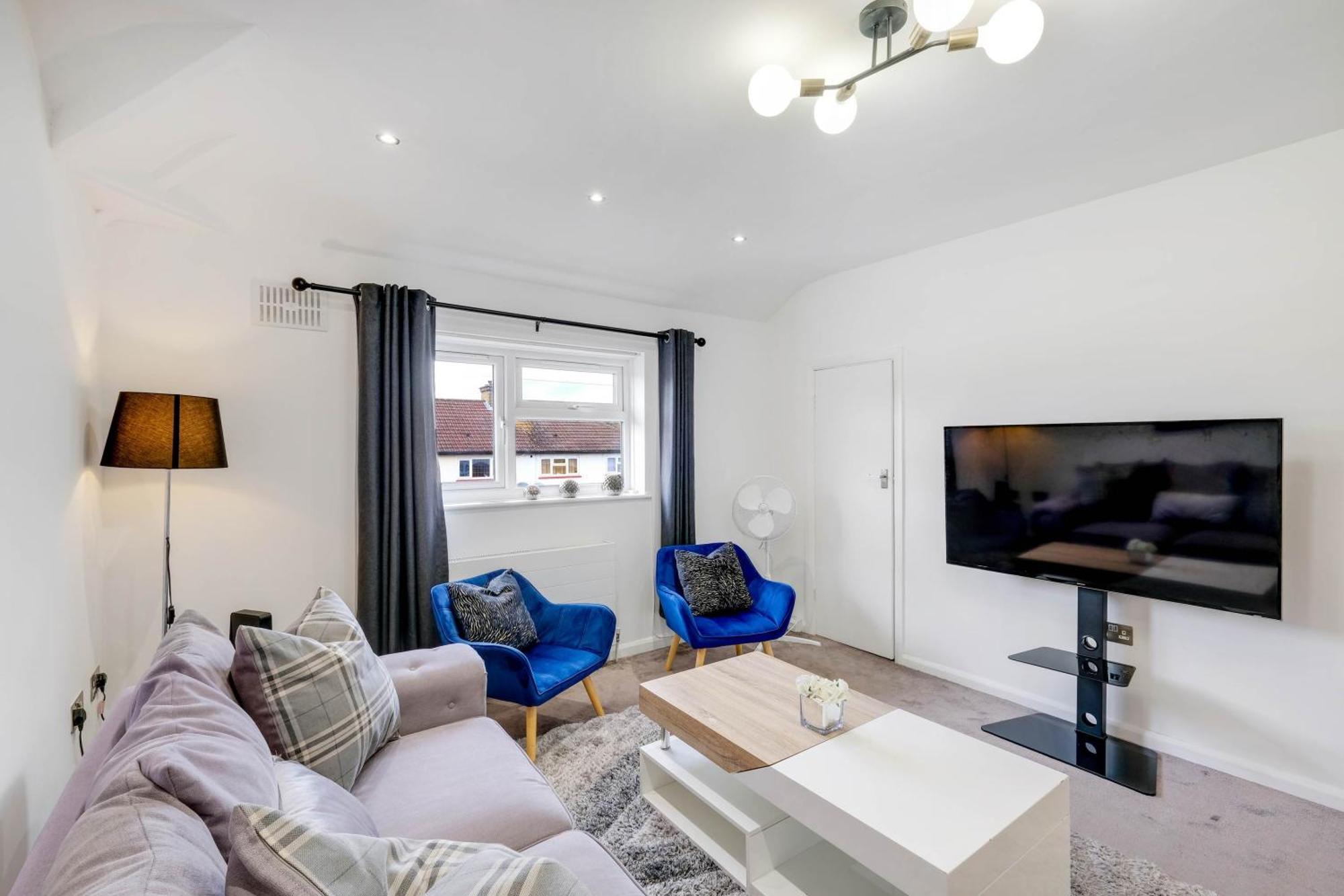 Hanwell 2 Bedroom Maisonette By 360stays Appartement Londres