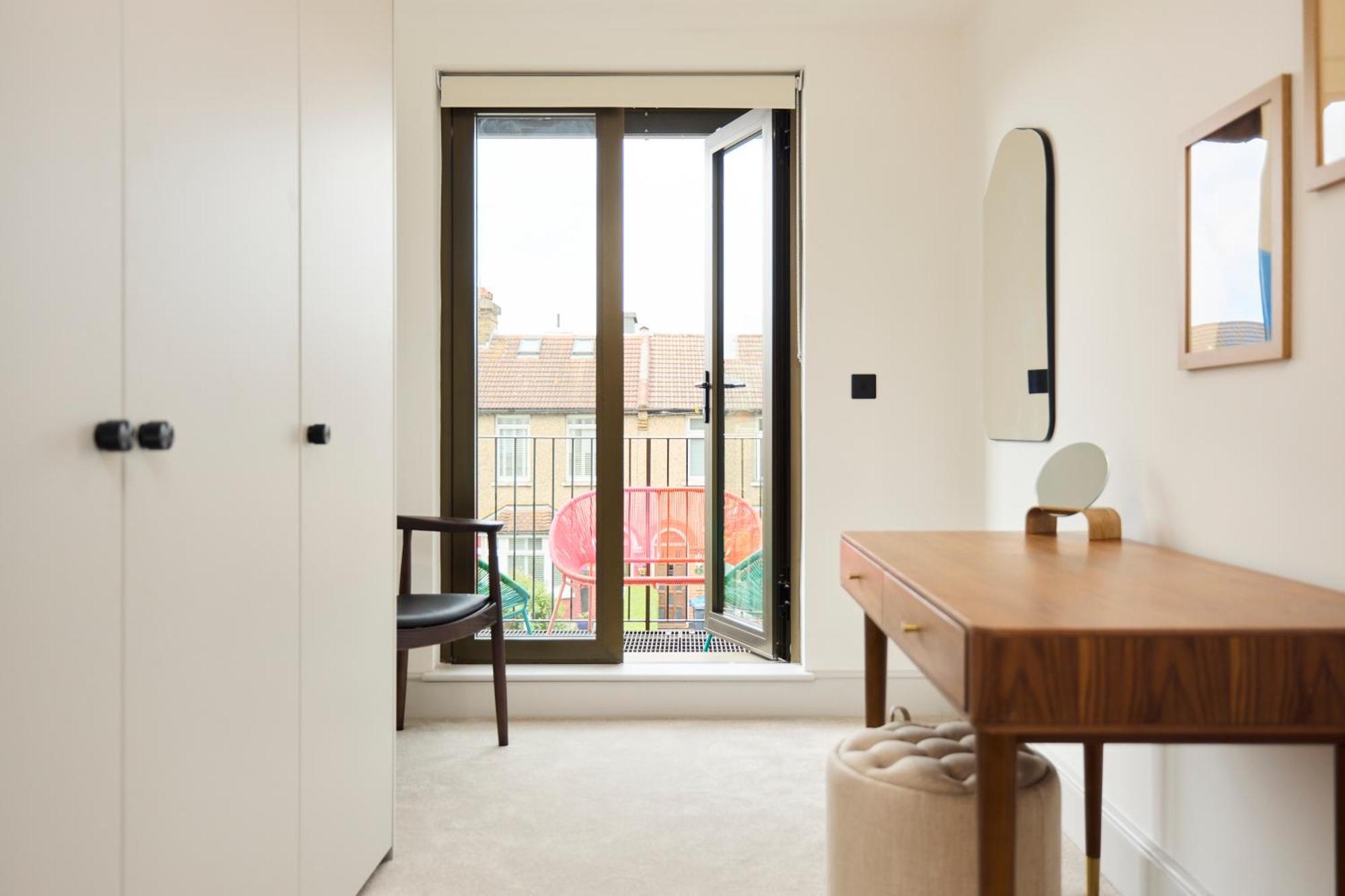 The South Wimbledon Place - Adorable 2bdr Flat With Balcony Lejlighed London