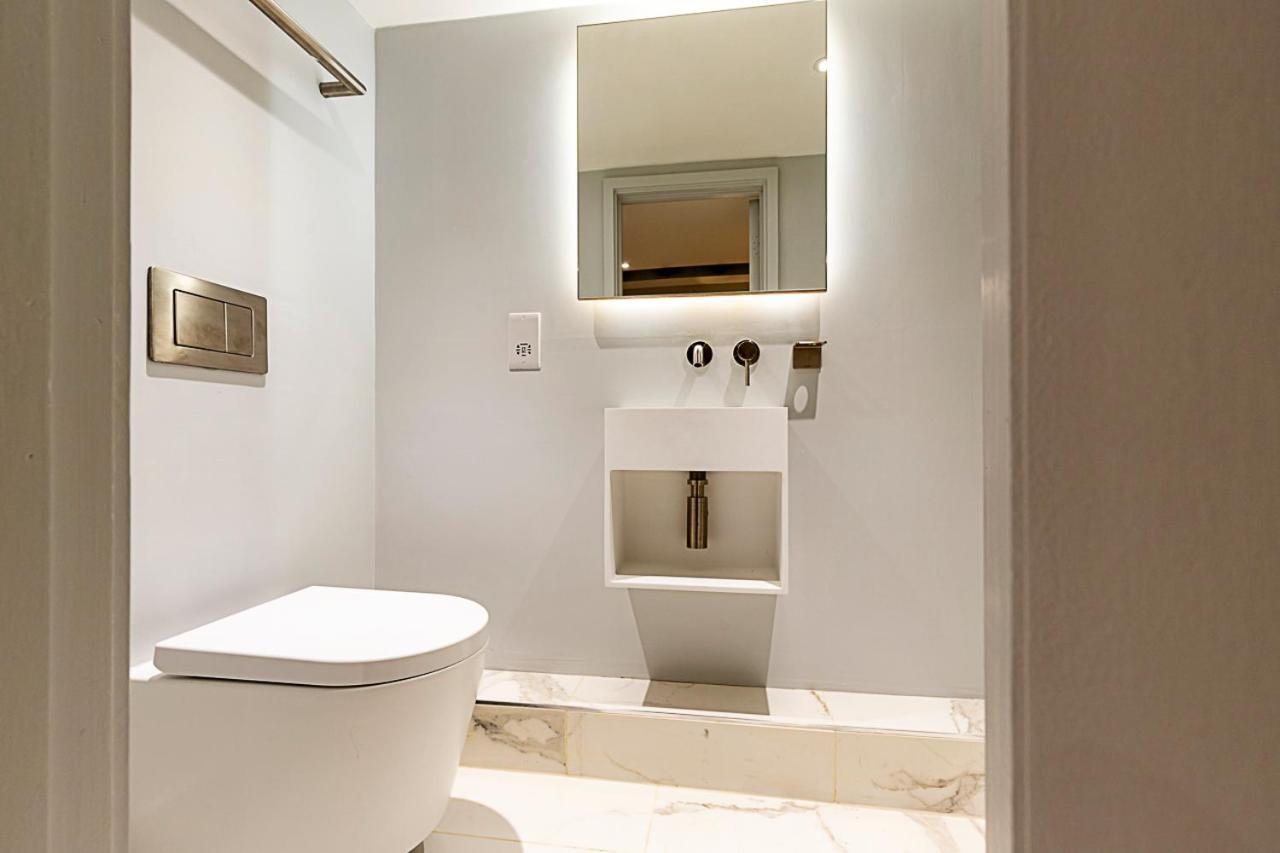 Renovated Historic & Garden In Enclave