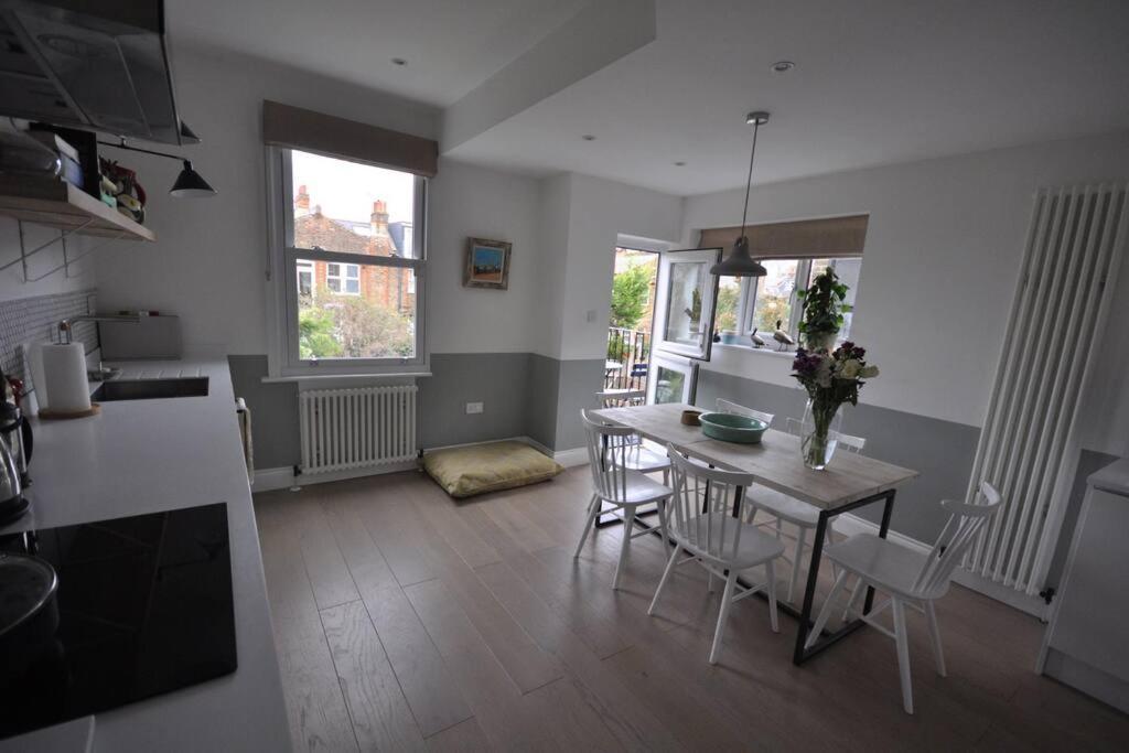 Lejlighed Lovely 2-bed Maisonette With Garden Close To River In Barnes - Mortlake