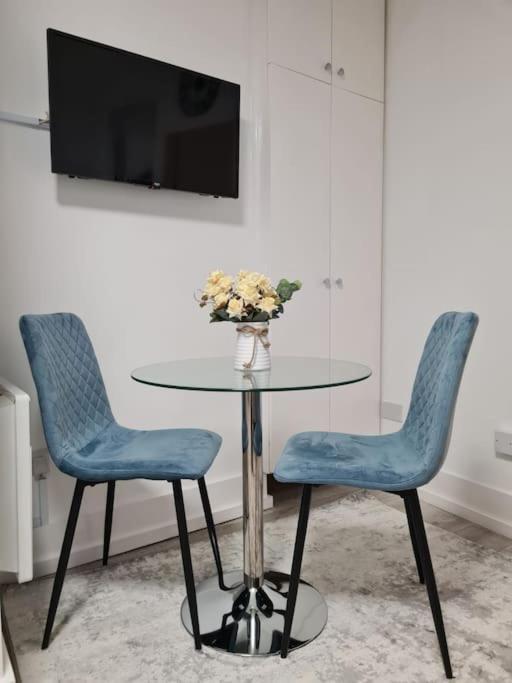 Appartamento Stylish And Spacious 1 Bedroom Kensal Tube 1a Londra