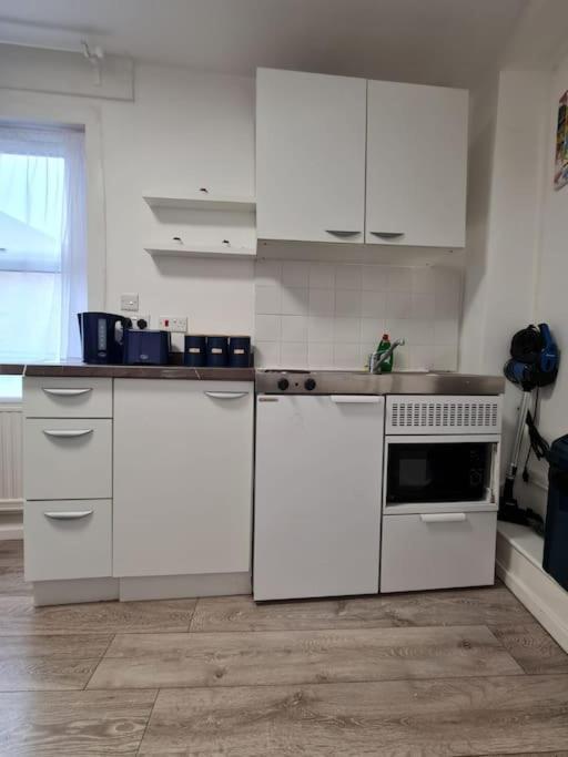 Stylish And Spacious 1 Bedroom Kensal Tube 1a Appartamento