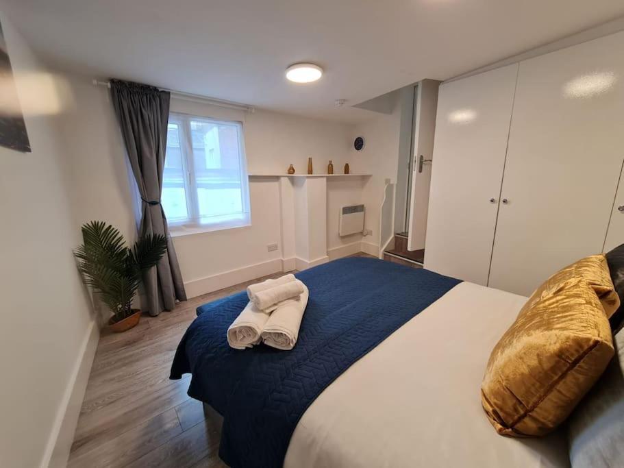 Stylish And Spacious 1 Bedroom Kensal Tube 1a Appartamento