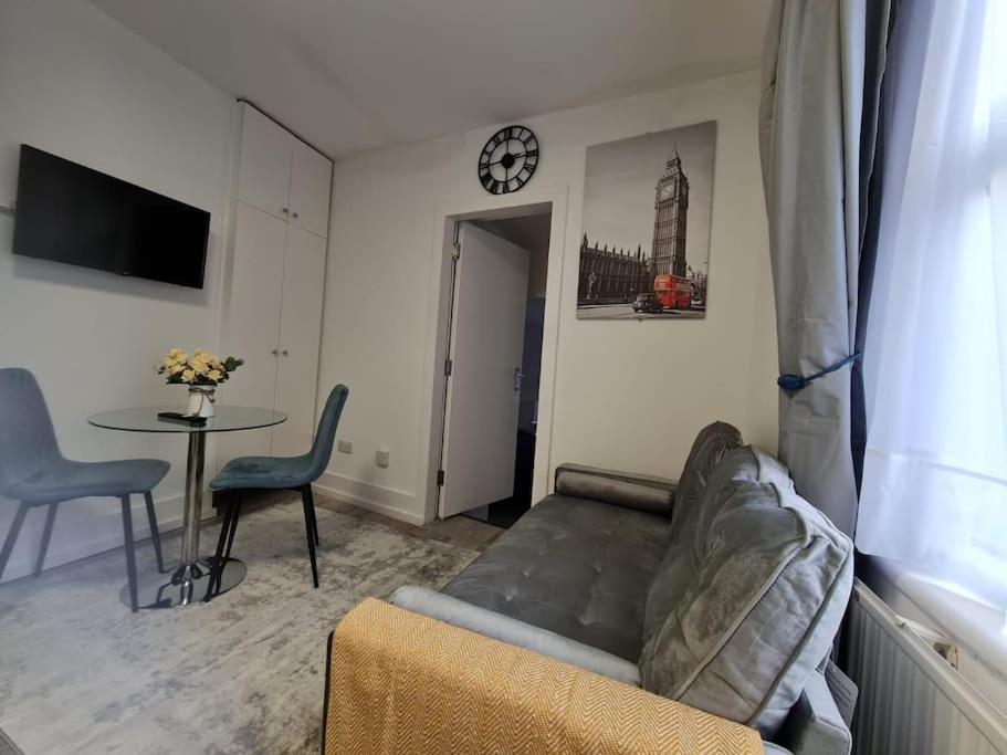 Appartamento Stylish And Spacious 1 Bedroom Kensal Tube 1a