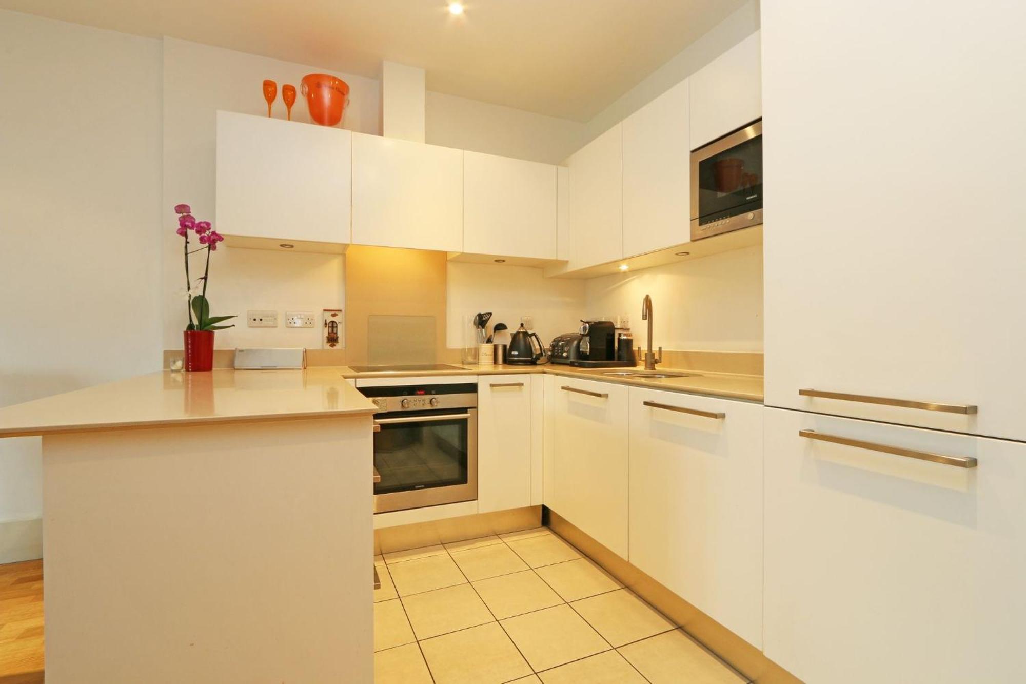 Riverside 1 Bed Londra