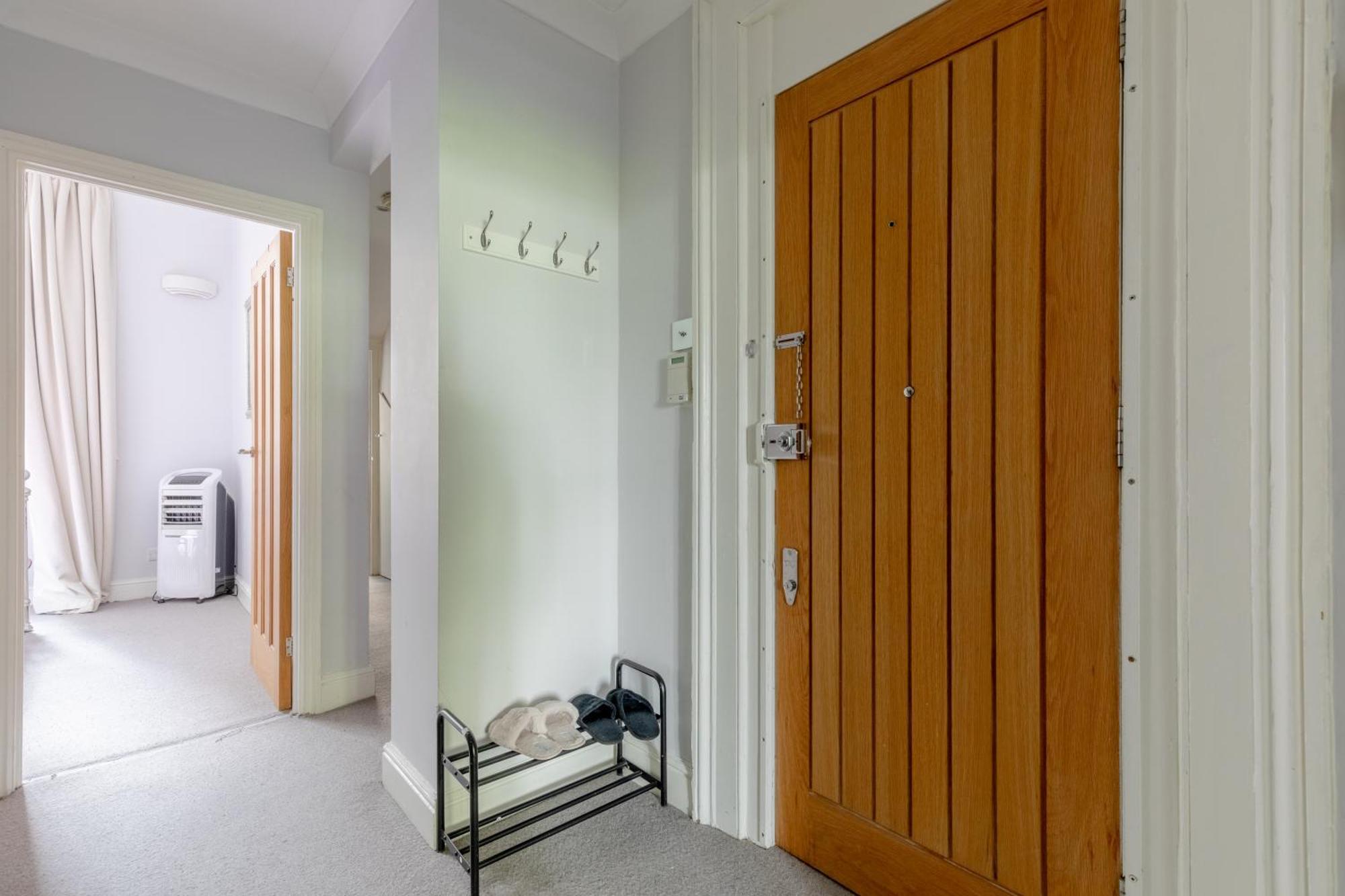 Cosy 1 Bedroom Near Harrods Knightsbridge Apartment *