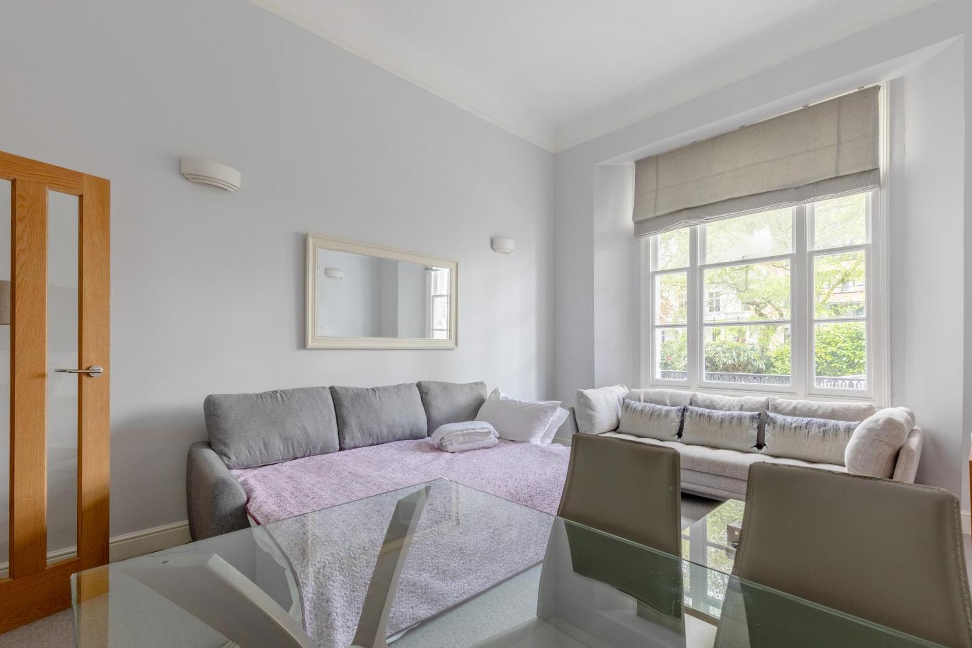 Cosy 1 Bedroom Near Harrods Knightsbridge Apartment