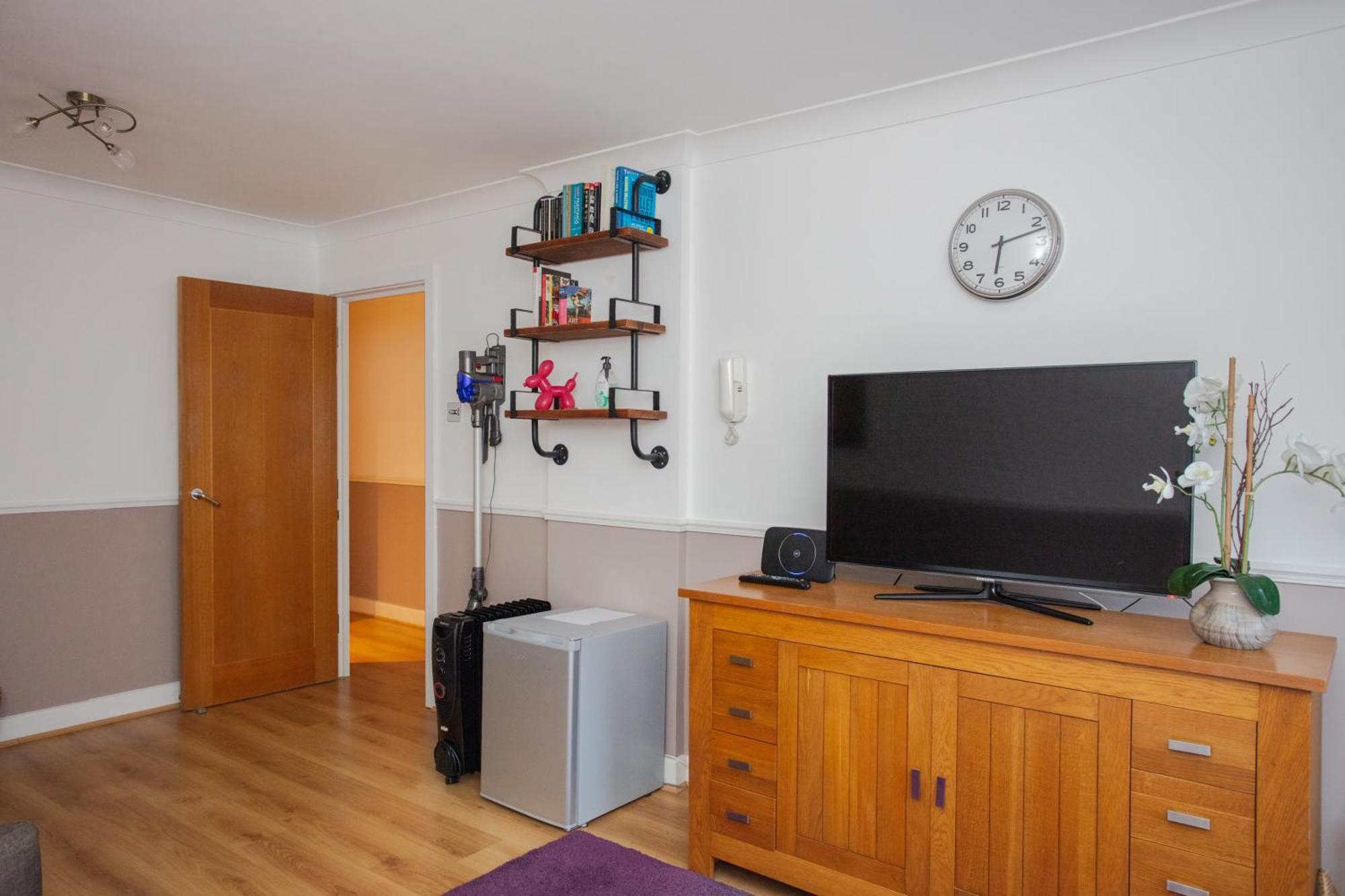 1 Bedroom On The Riverbank Near St Paul's Appartement