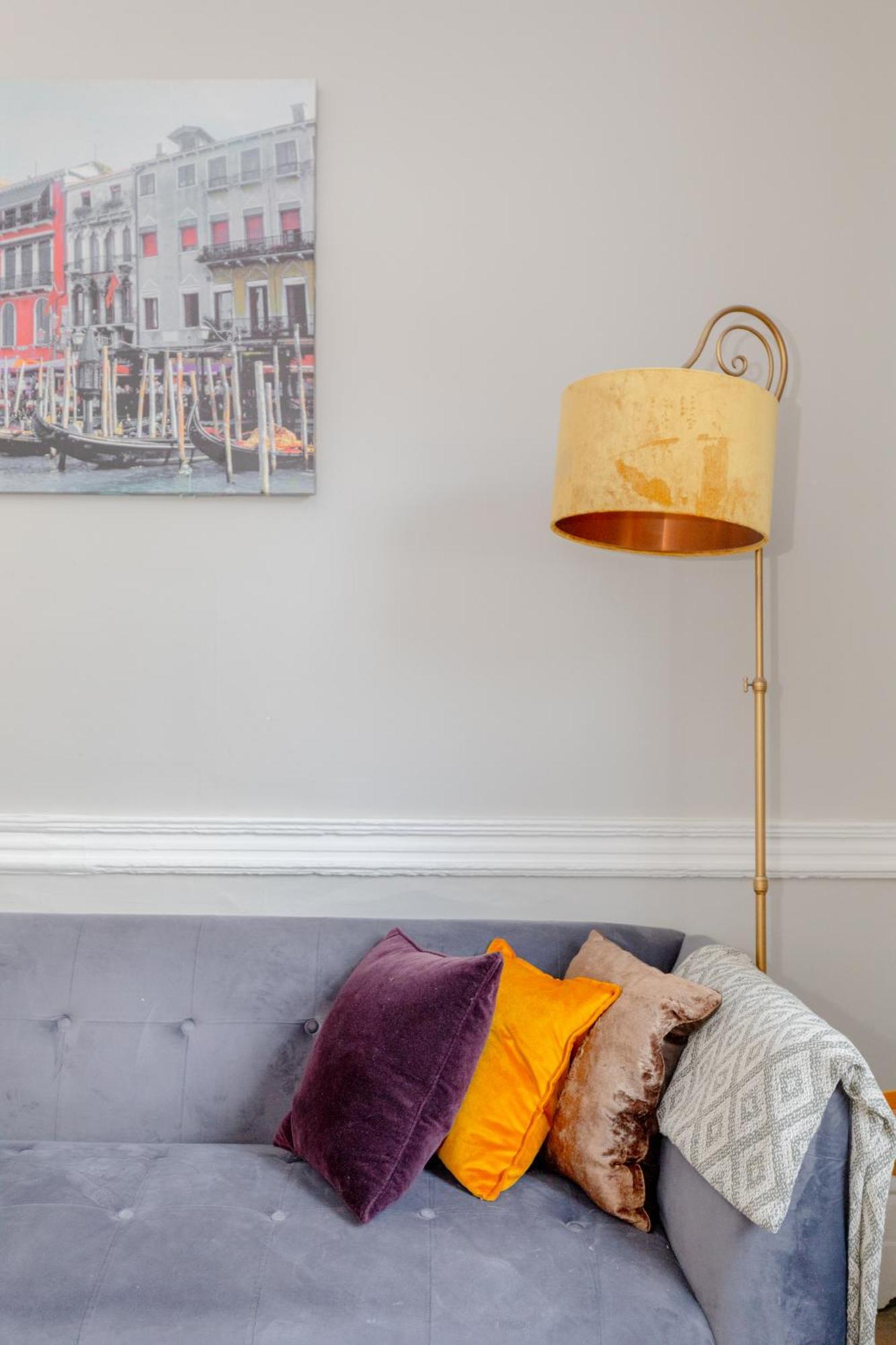 Vogue 1 Bedroom Pimlico Flat Near Victoria Station * Londra