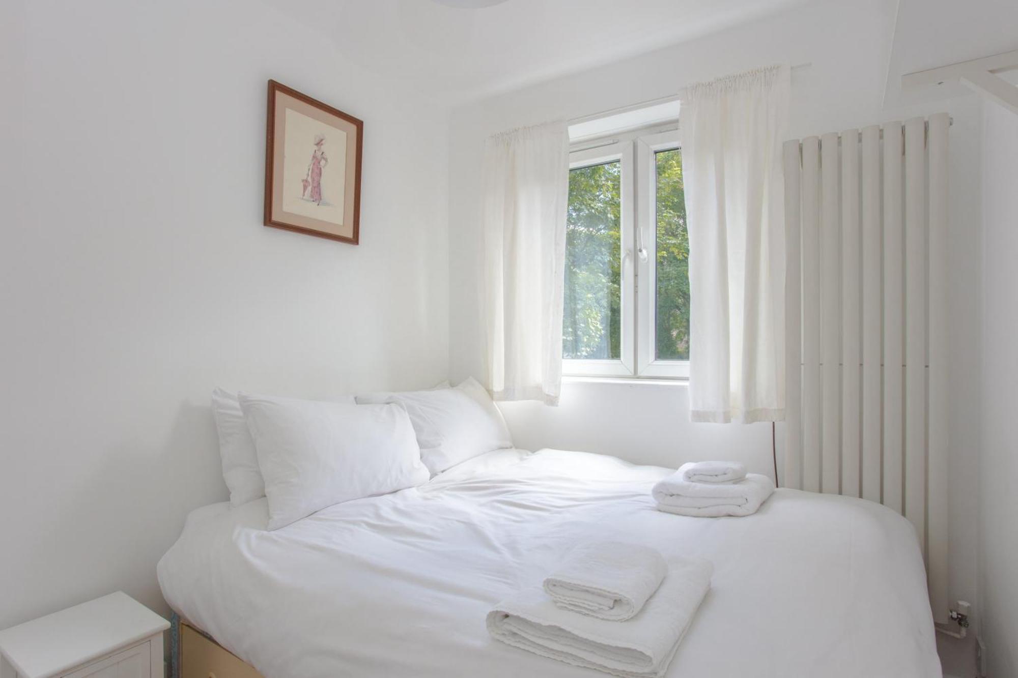 Modern 3 Bedroom In Brixton Appartement