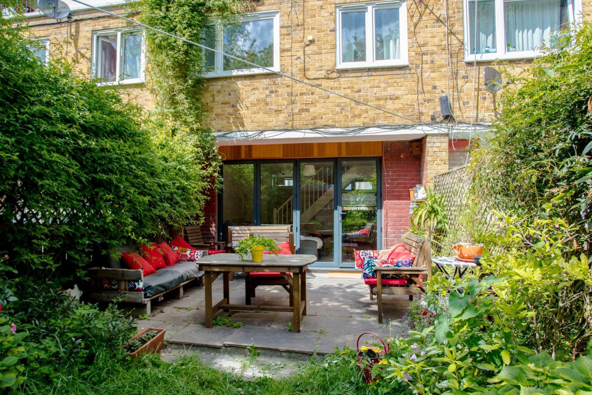 Modern 3 Bedroom In Brixton Appartement