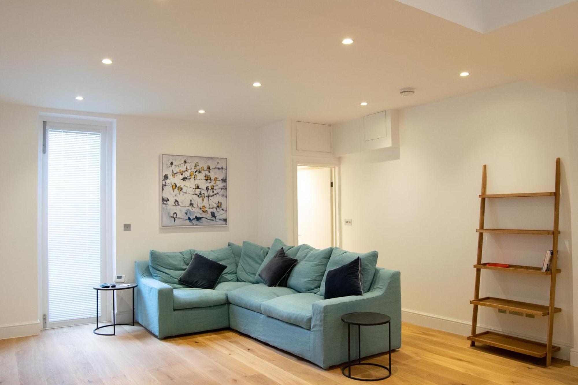 Lovely In Near Victoria * London
