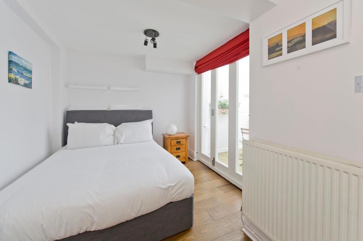 Charming 2-bed Near Buckingham Palace London