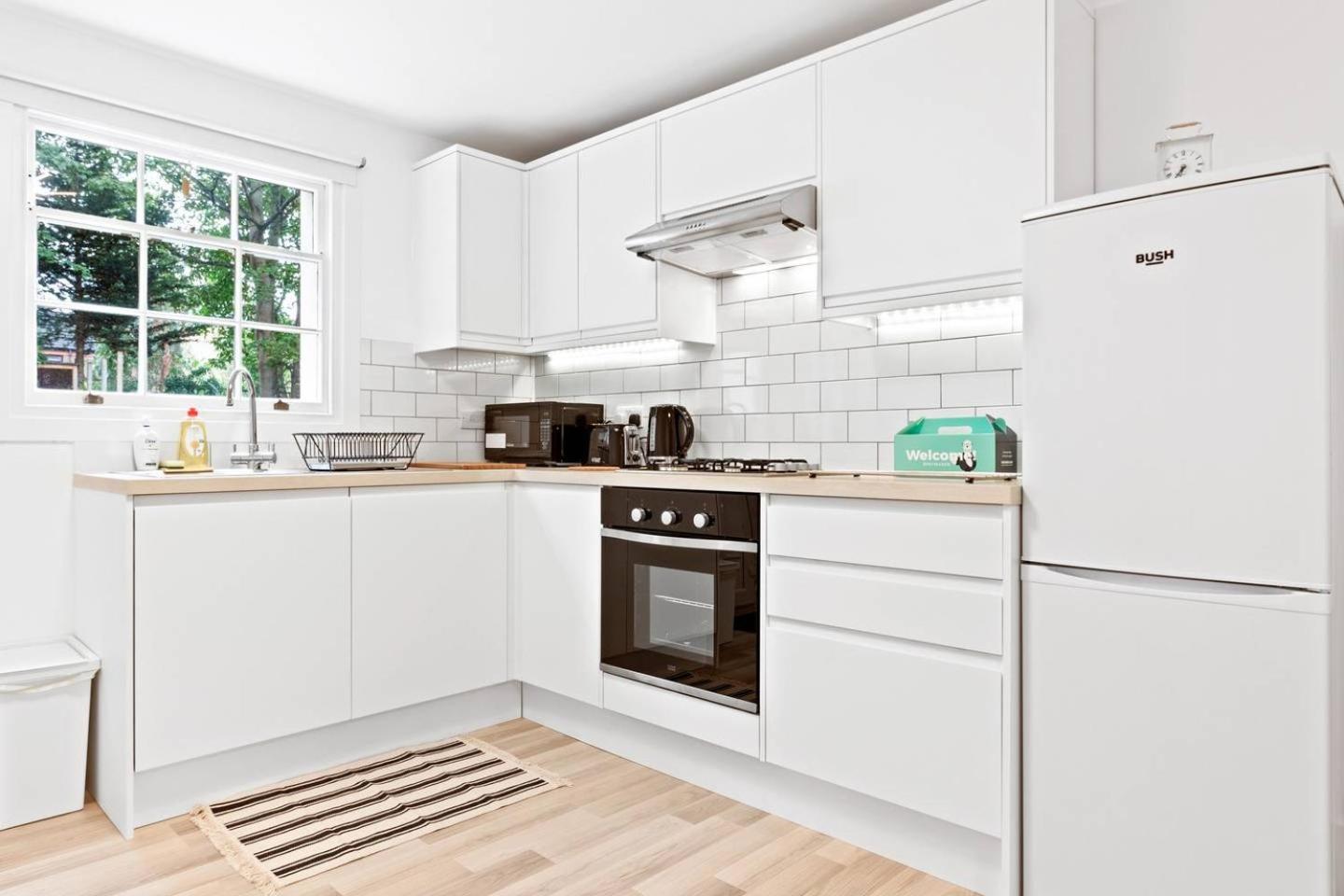 Lejlighed Airy Spacious 1 Bedroom Aprtment With Garden In Brixton *