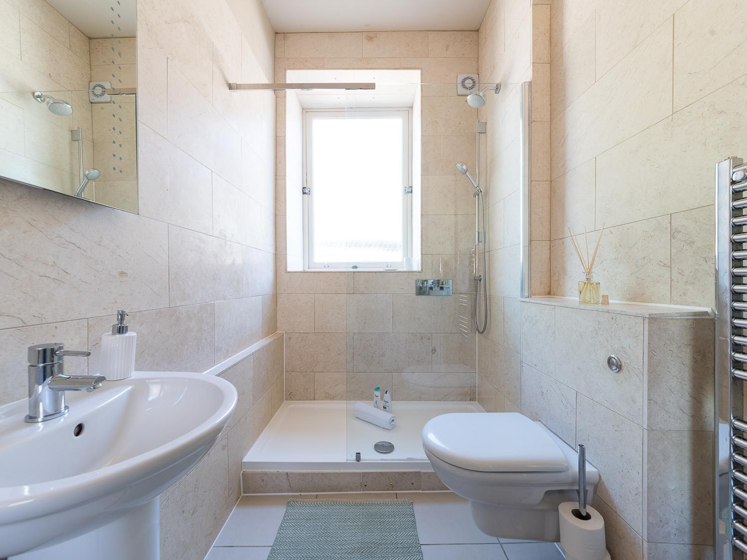 Homely 2 Bedroom Victorian In Hampstead
