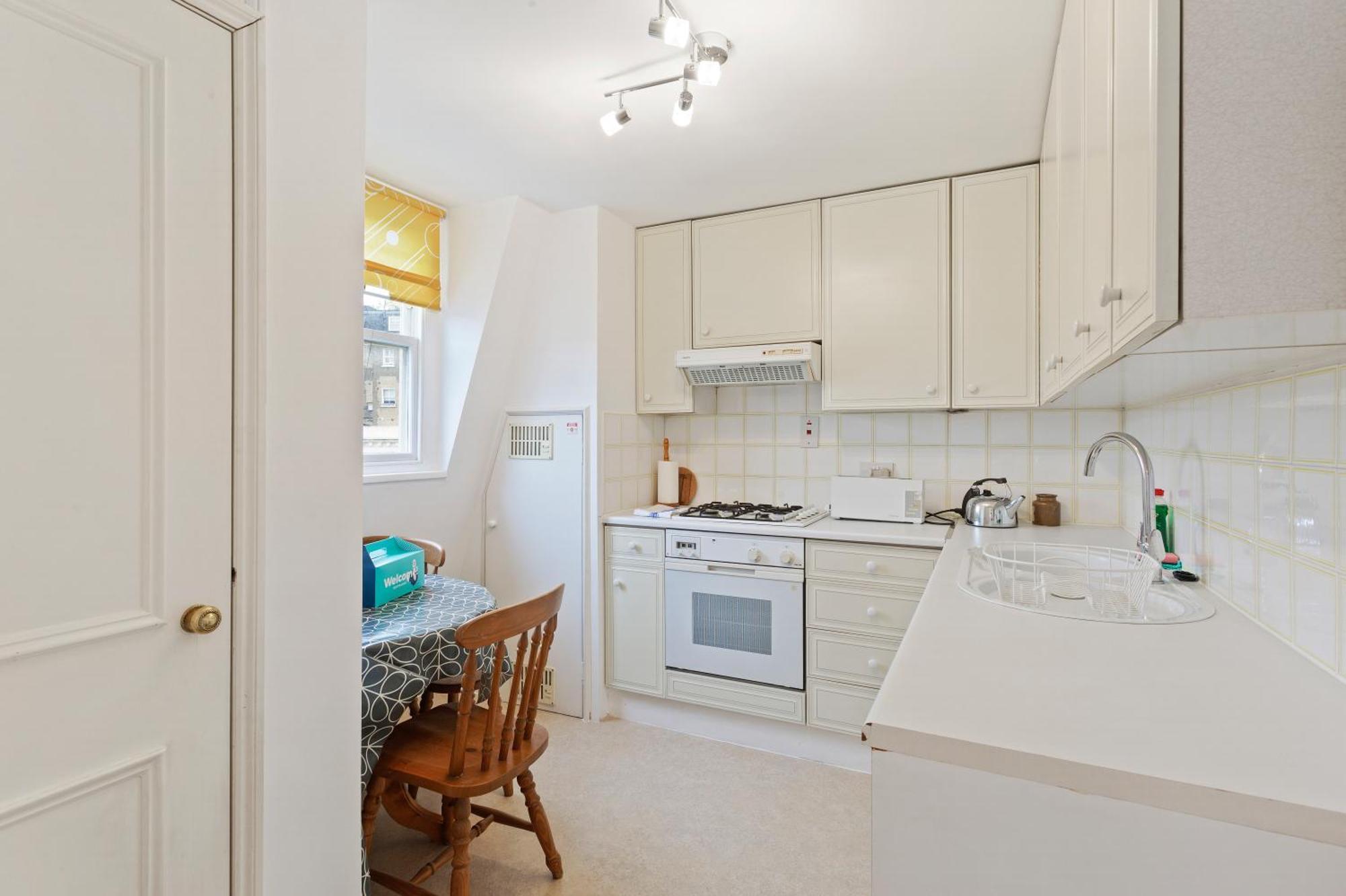 Cosy 2 Bedroom Flat In Pimlico 10 Minutes To Station Lägenhet *