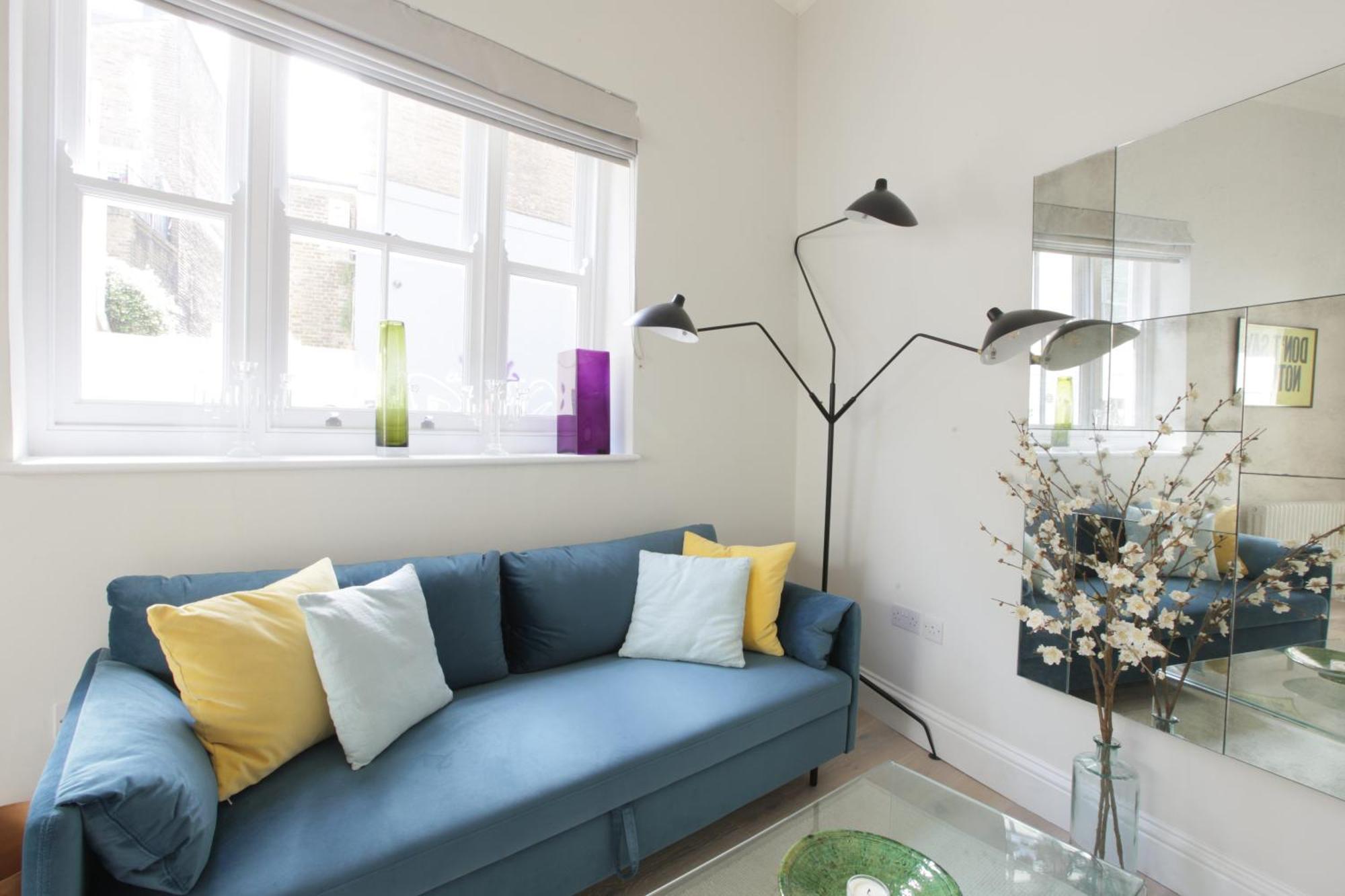 Newly Refurbished 1 Bedroom In Vibrant Notting Hill Apartment