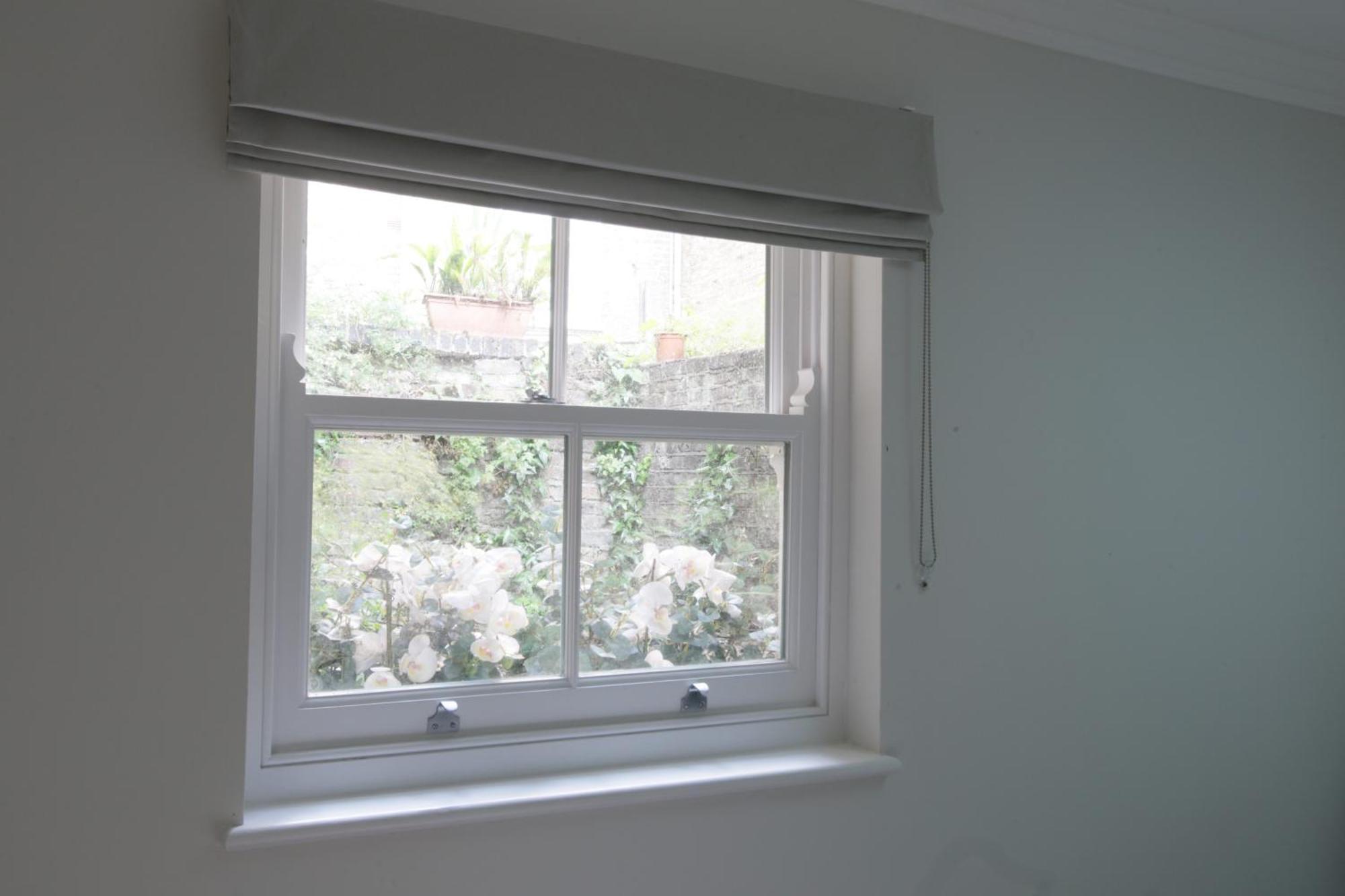Newly Refurbished 1 Bedroom In Vibrant Notting Hill *