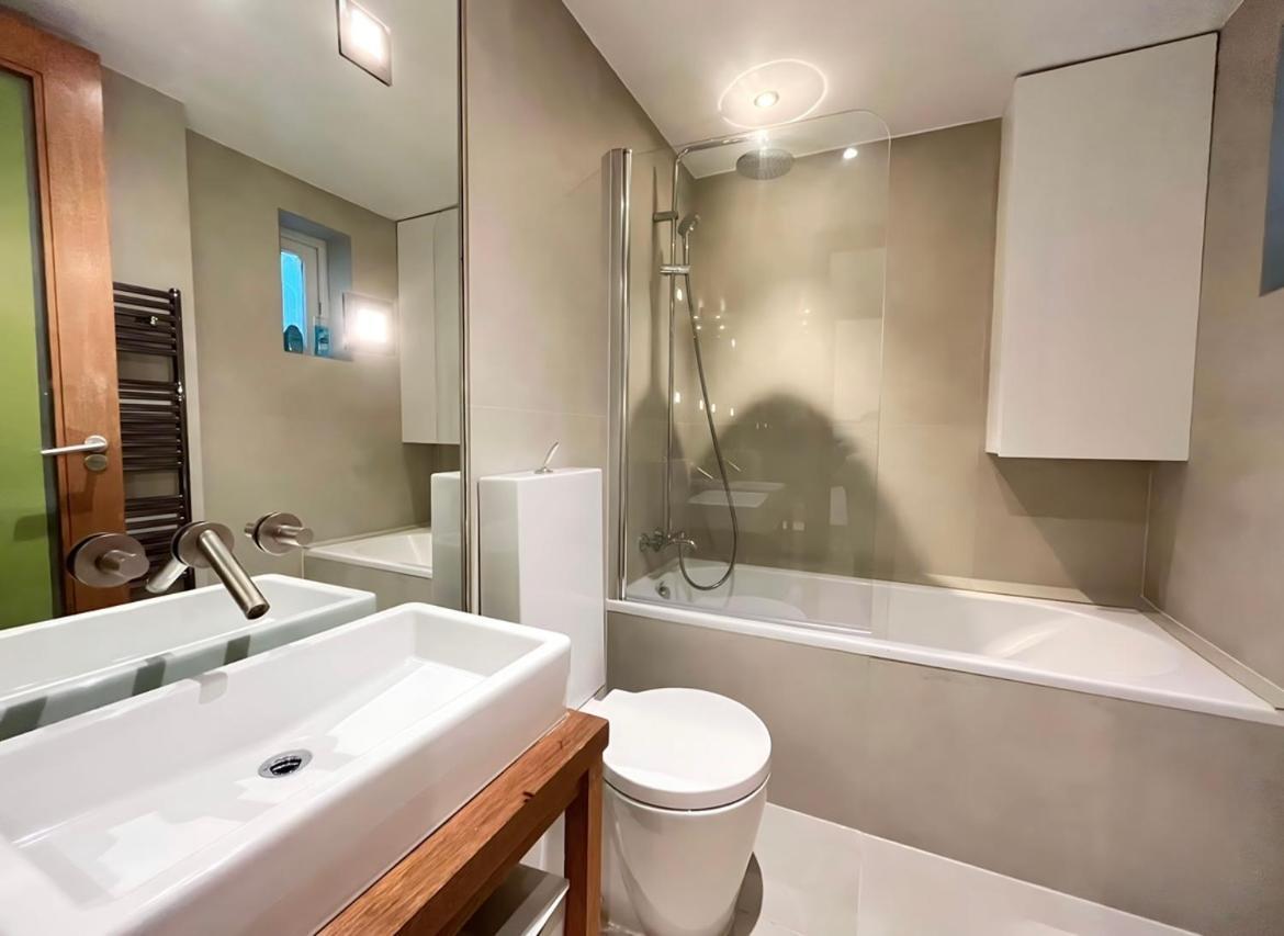 Appartement Luxury 2 Double Bedroom Flat - Kensington Londen