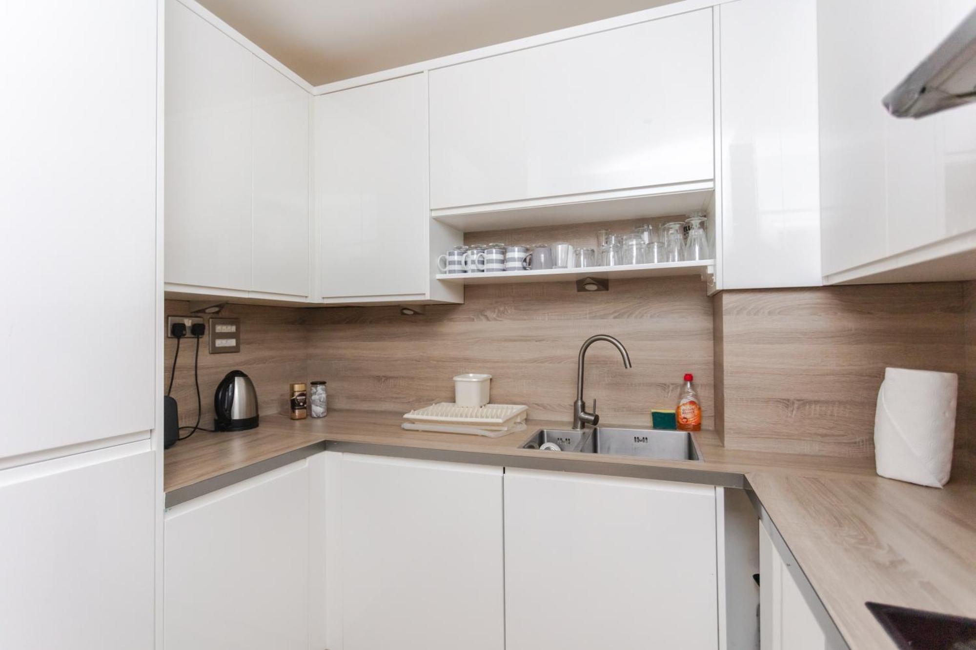 Spacious 2 Bedroom Flat On Bermondsey St London