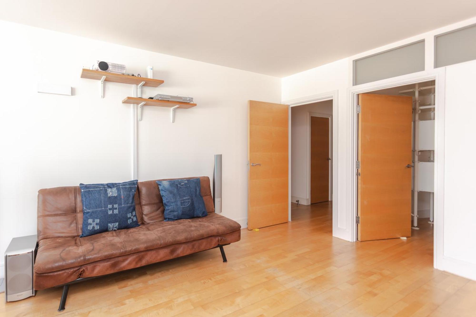 Spacious 2 Bedroom Flat On Bermondsey St