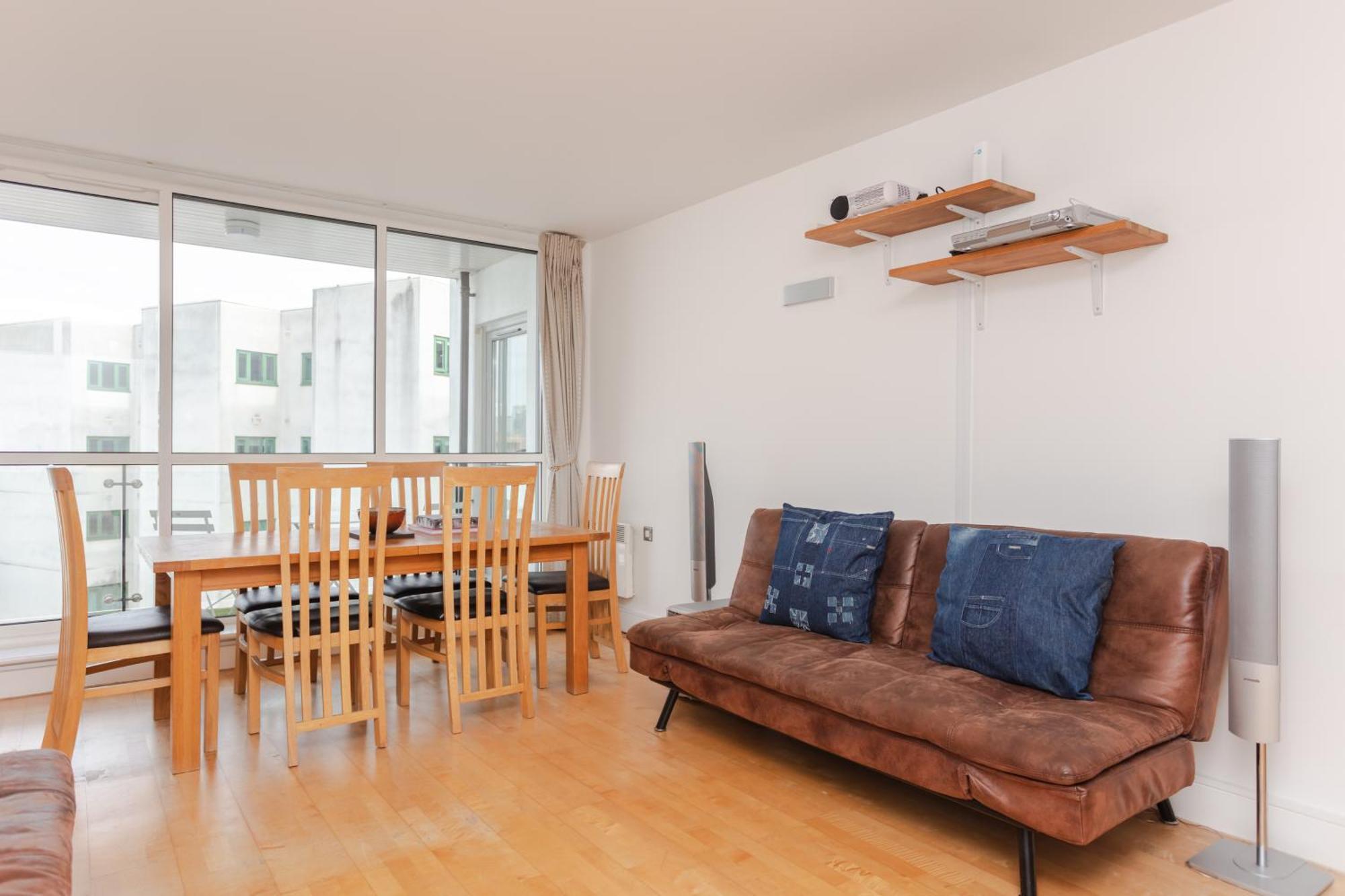 Spacious 2 Bedroom Flat On Bermondsey St