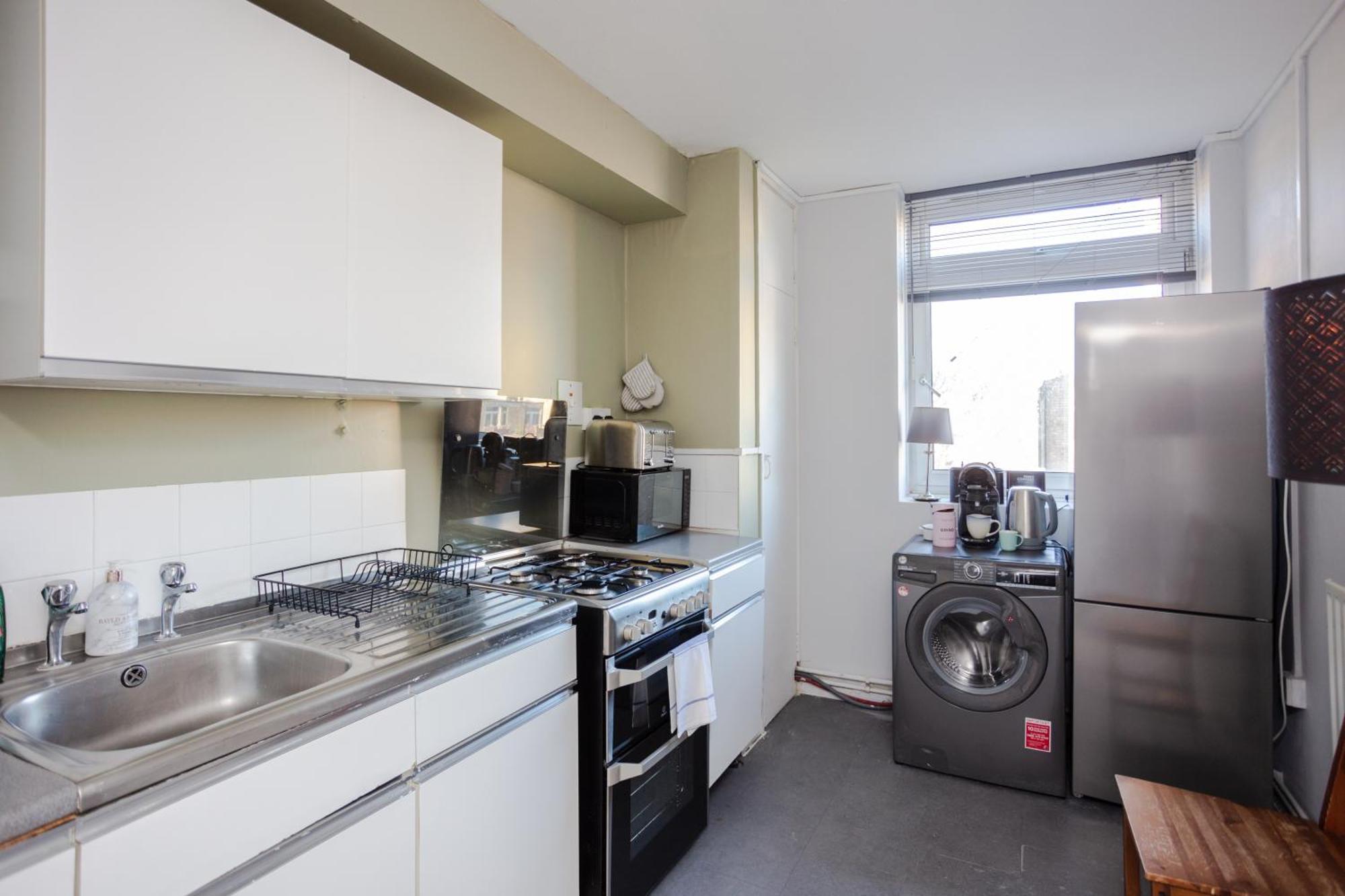 Spacious 3 Bedroom Flat In The Heart Of Shoreditch Lägenhet