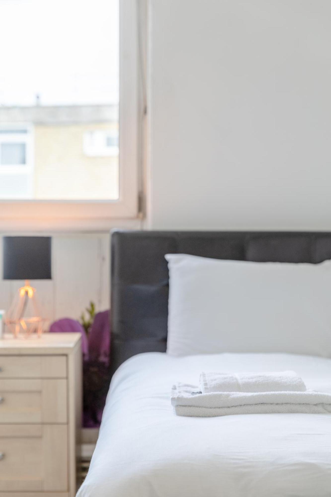 Spacious 3 Bedroom Flat In The Heart Of Shoreditch Lägenhet *