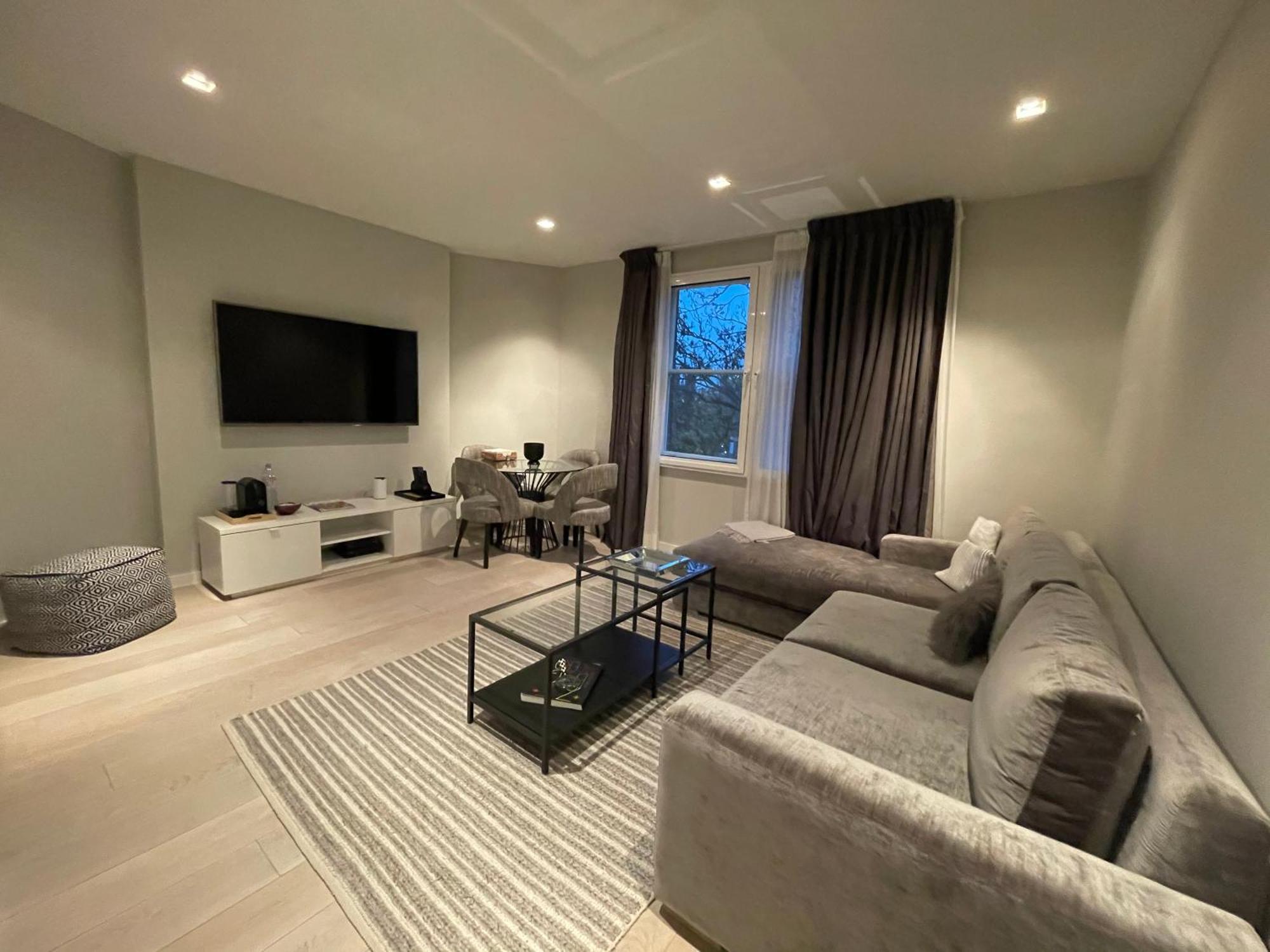 Modern And Luxurious 2 Bedroom Flat - Barons Court Appartement *
