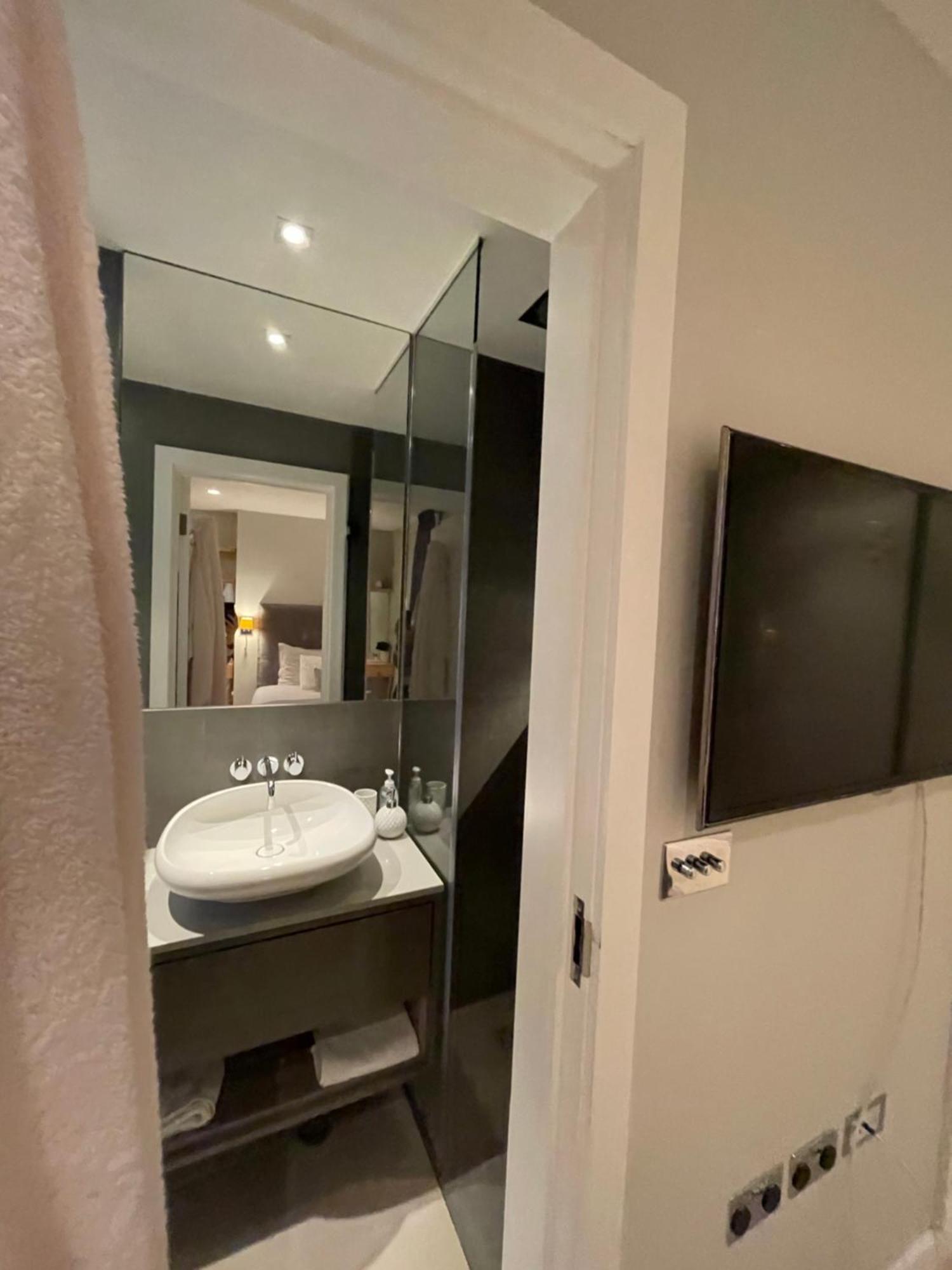 Appartement Modern And Luxurious 2 Bedroom Flat - Barons Court *