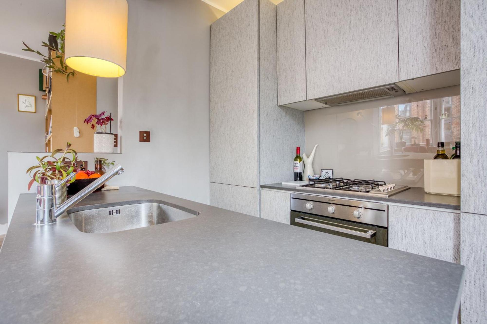Beautiful And Airy 1 Bedroom Flat - West Leilighet London