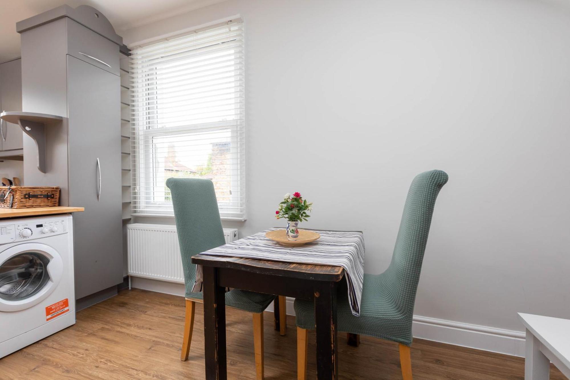 Homely 1 Bedroom In Fulham! * Londra