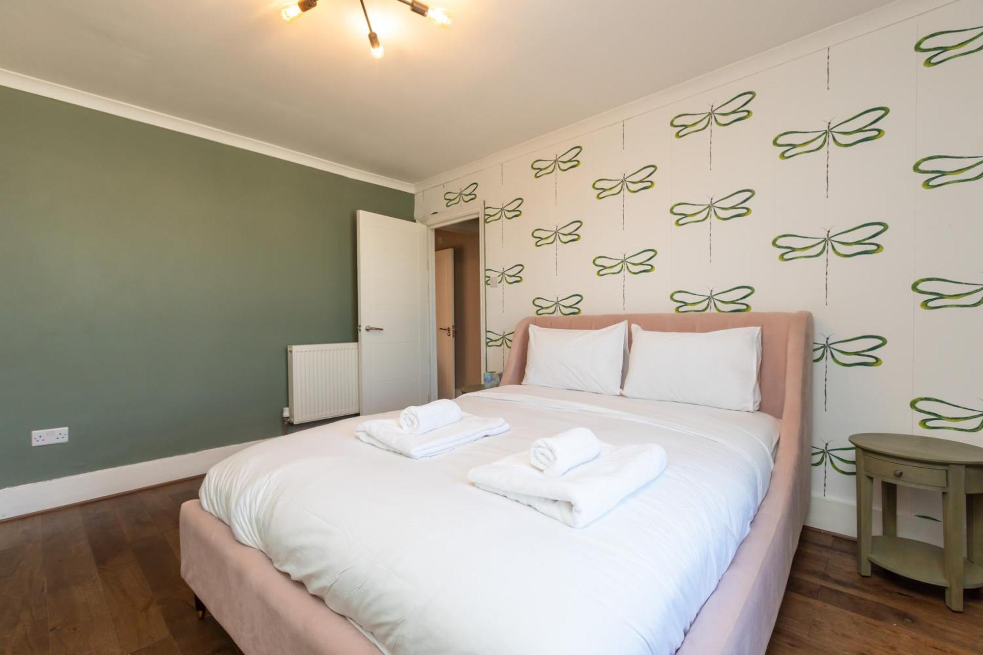 Spacious & Pristine 2bd Flat - Balham Appartement Londen