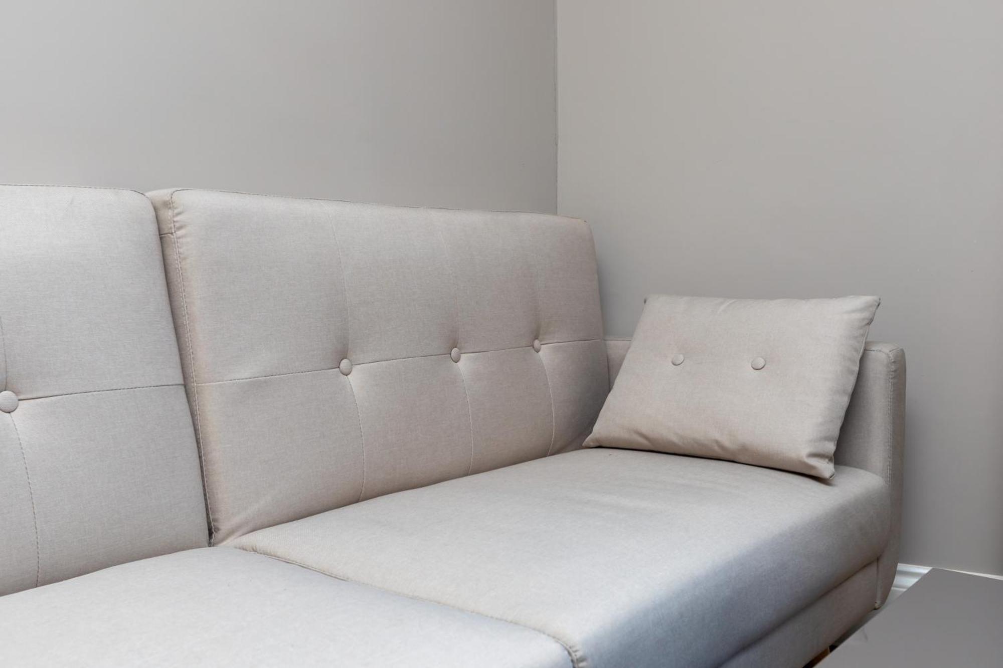 Spacious & Pristine 2bd Flat - Balham Londen