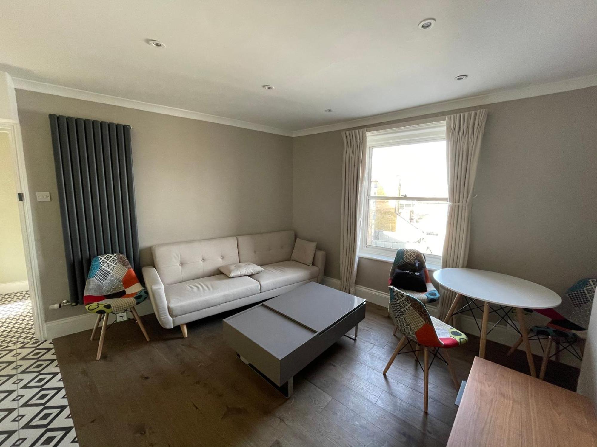 Appartement Spacious & Pristine 2bd Flat - Balham Londen