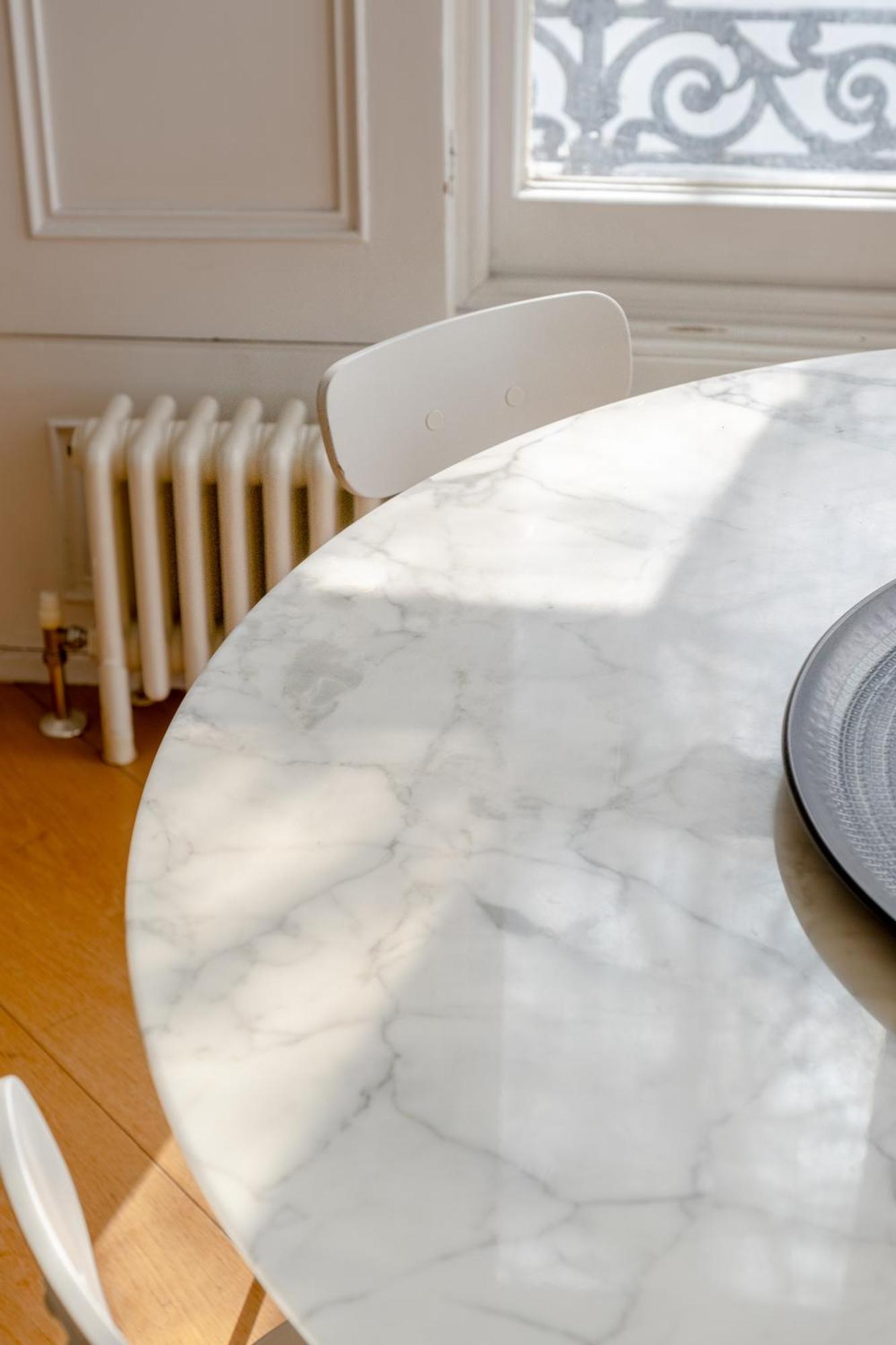 Stylish & Light Victorian 2bd Flat - Holland Park Lägenhet London