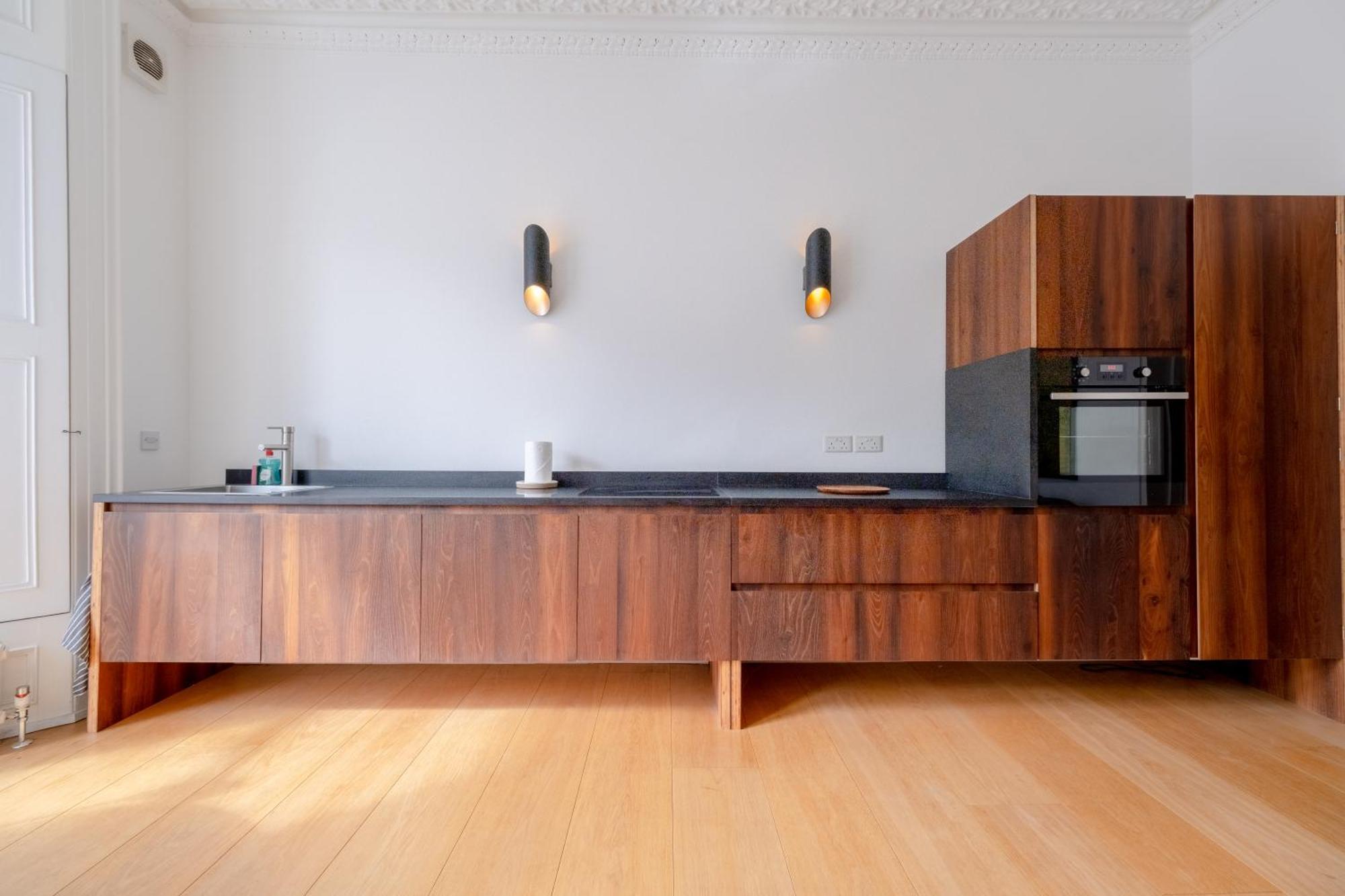 Stylish & Light Victorian 2bd Flat - Holland Park Londres