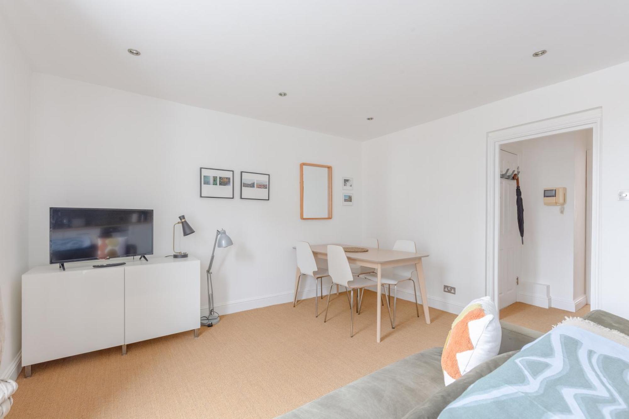 Leilighet Modern 1bd Flat - 15 Min Walk To Bridge *